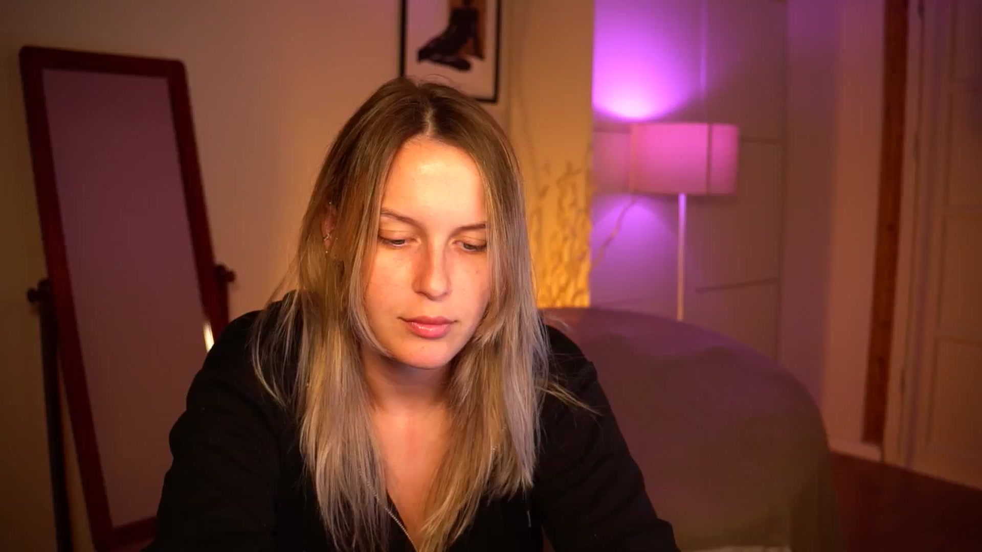 Gallery image thumbnail from sweetpulse_'s myfreecams stream on, 09/05/2024, 08:44 image 1 of 20