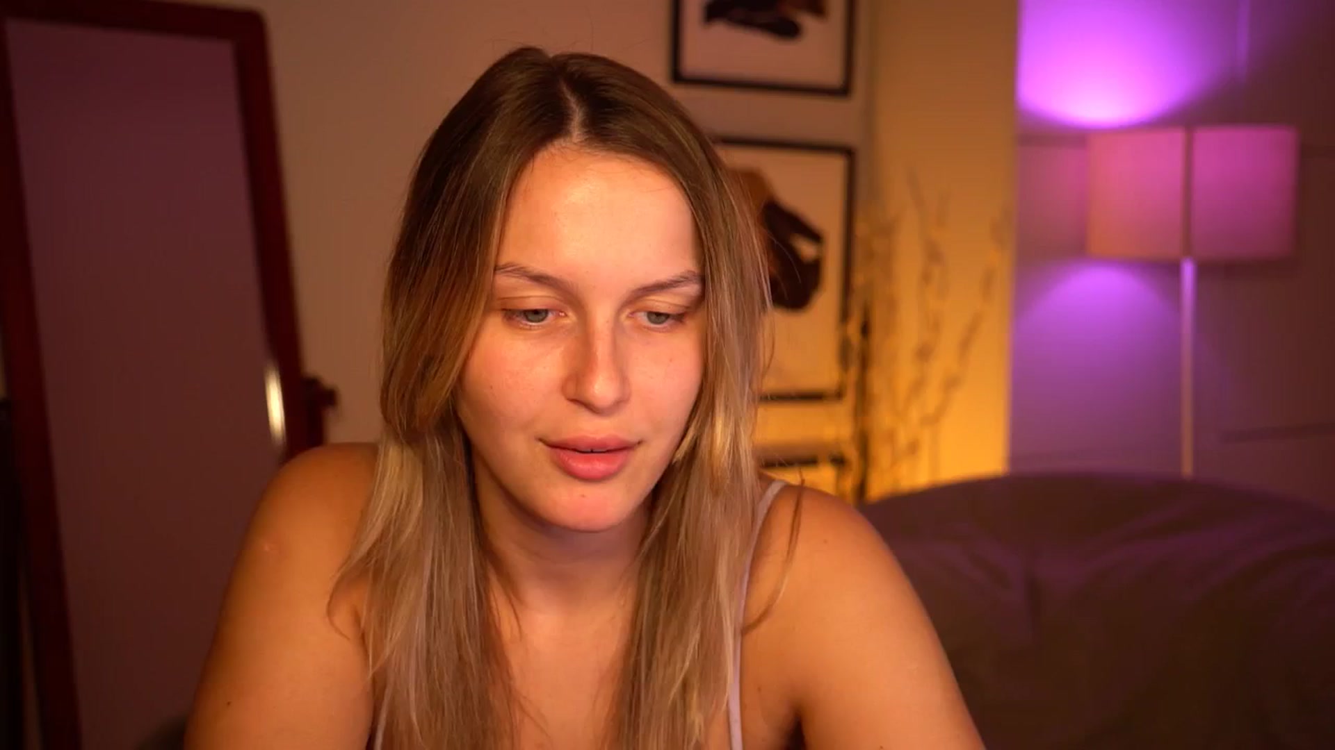 Gallery image thumbnail from sweetpulse_'s myfreecams stream on, 09/08/2024, 07:56 image 3 of 20