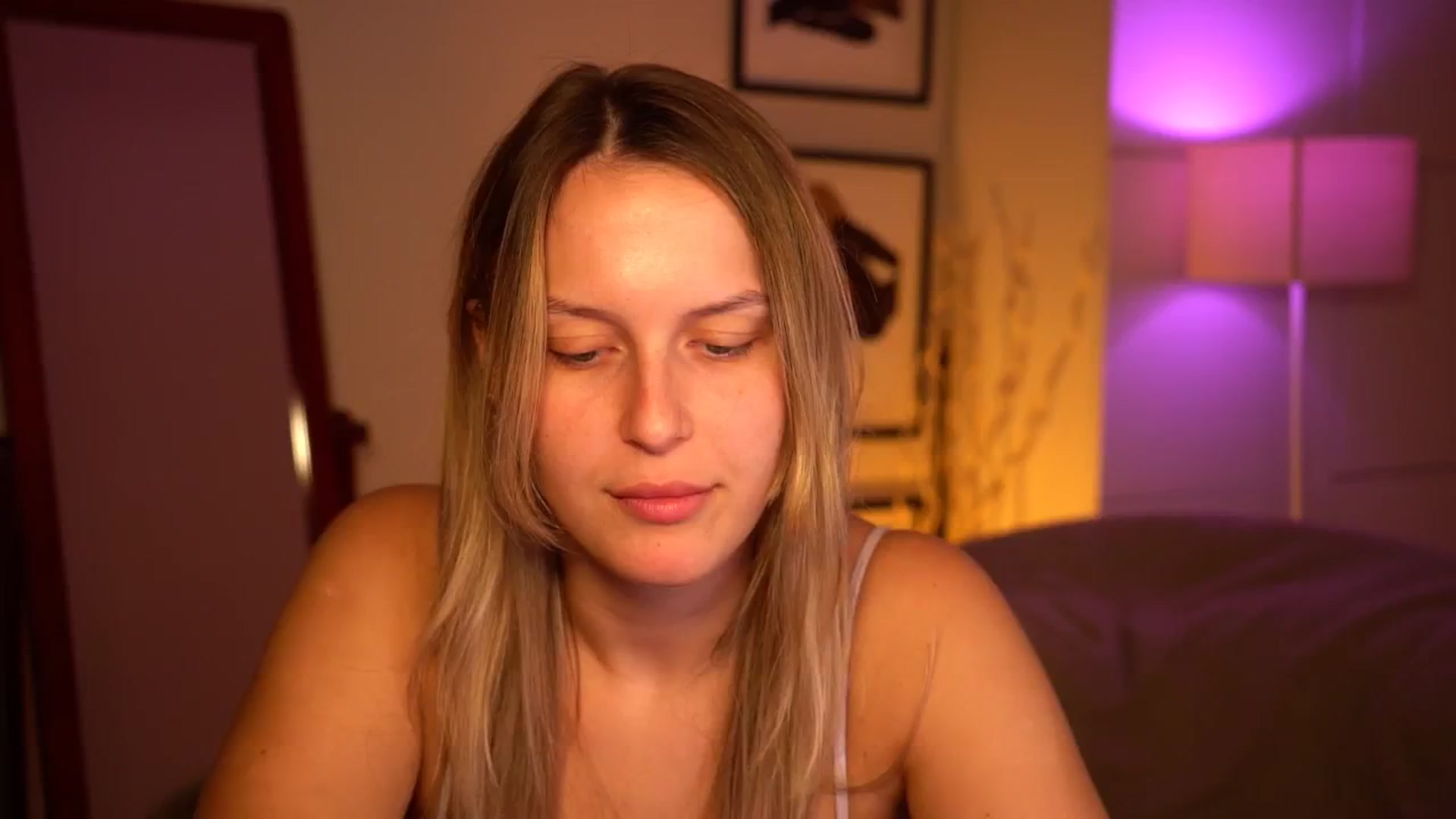 Gallery image thumbnail from sweetpulse_'s myfreecams stream on, 09/08/2024, 07:56 image 4 of 20