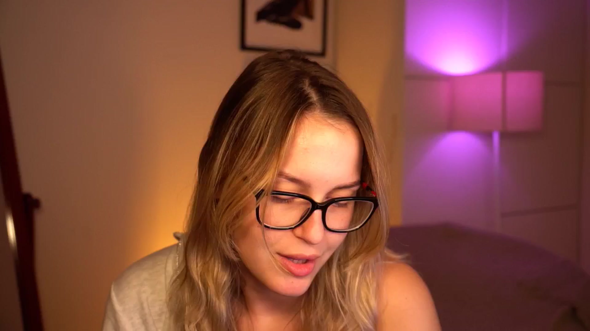 Gallery image thumbnail from sweetpulse_'s myfreecams stream on, 09/10/2024, 07:12 image 10 of 20
