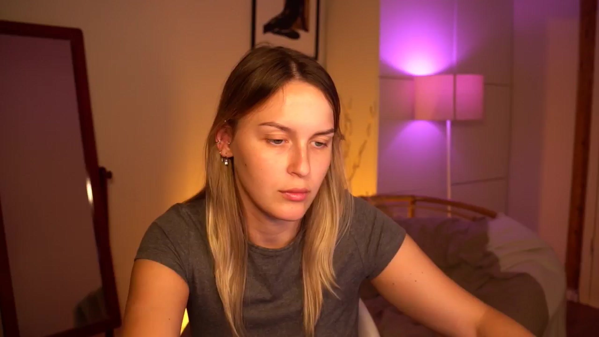 Gallery image thumbnail from sweetpulse_'s myfreecams stream on, 09/11/2024, 10:21 image 3 of 20
