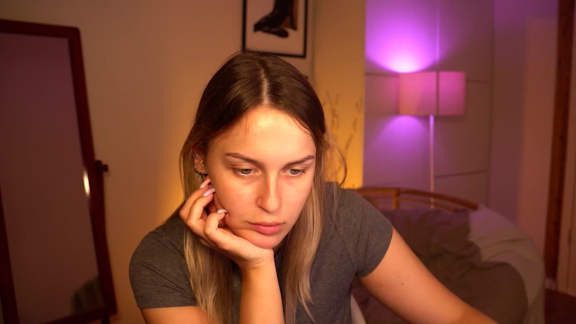 Gallery image thumbnail from sweetpulse_'s myfreecams stream on, 09/11/2024, 10:21 image 2 of 20