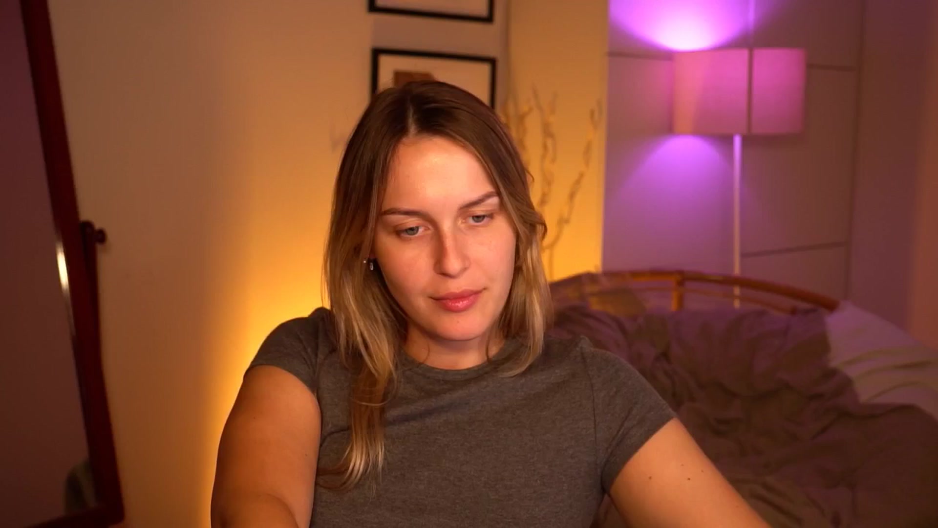 Gallery image thumbnail from sweetpulse_'s myfreecams stream on, 09/11/2024, 10:21 image 10 of 20