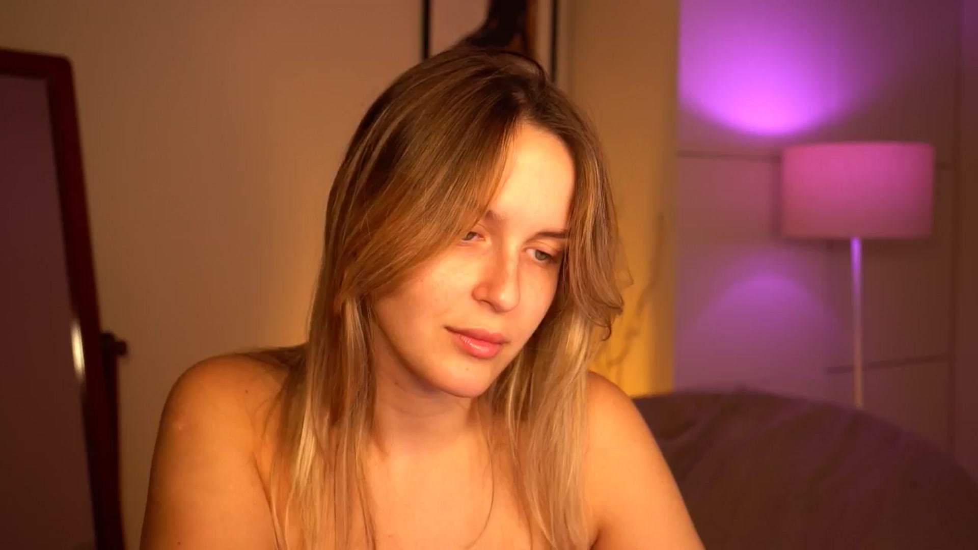 Gallery image thumbnail from sweetpulse_'s myfreecams stream on, 09/12/2024, 08:14 image 13 of 20