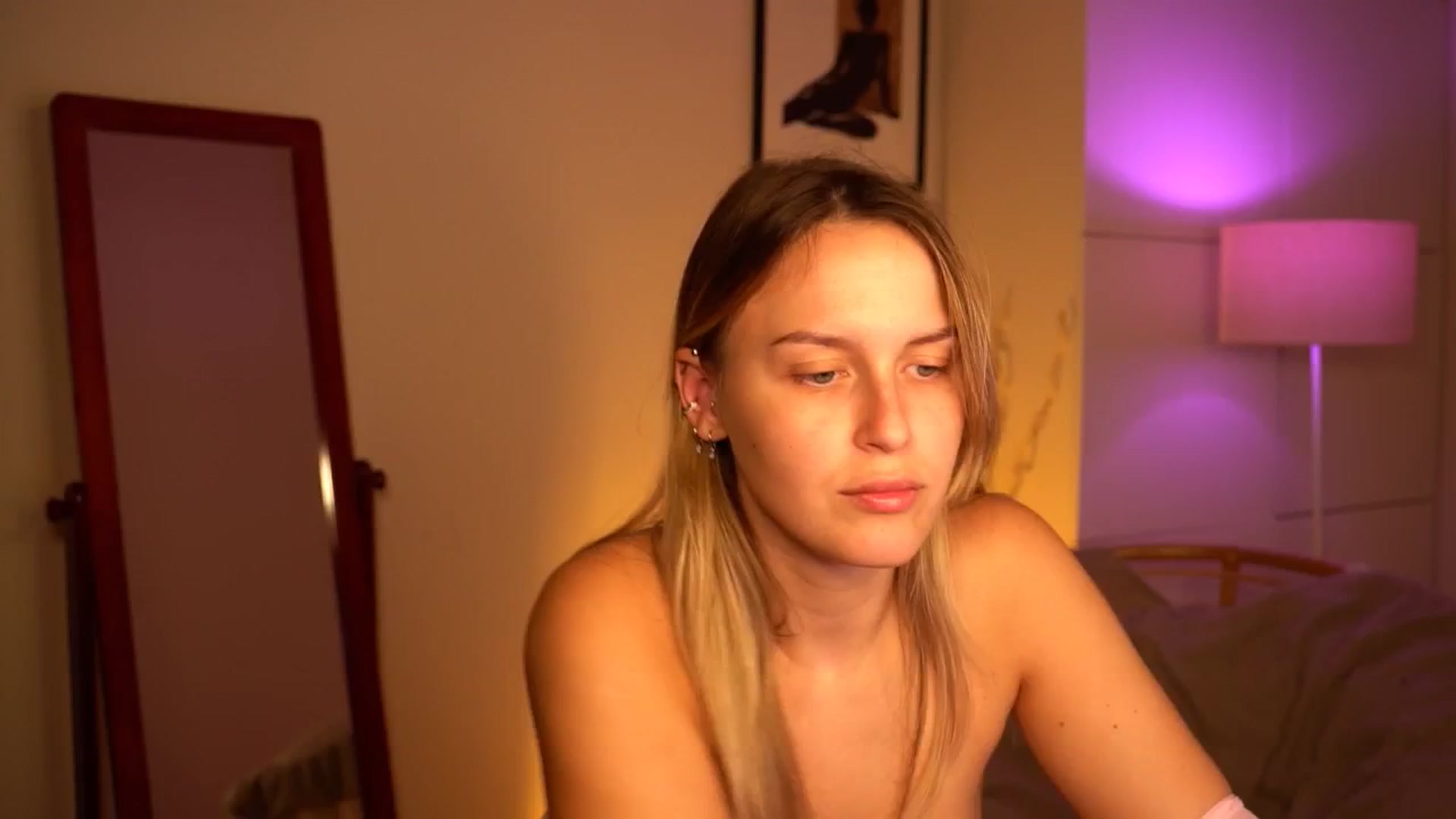Gallery image thumbnail from sweetpulse_'s myfreecams stream on, 09/12/2024, 08:14 image 17 of 20