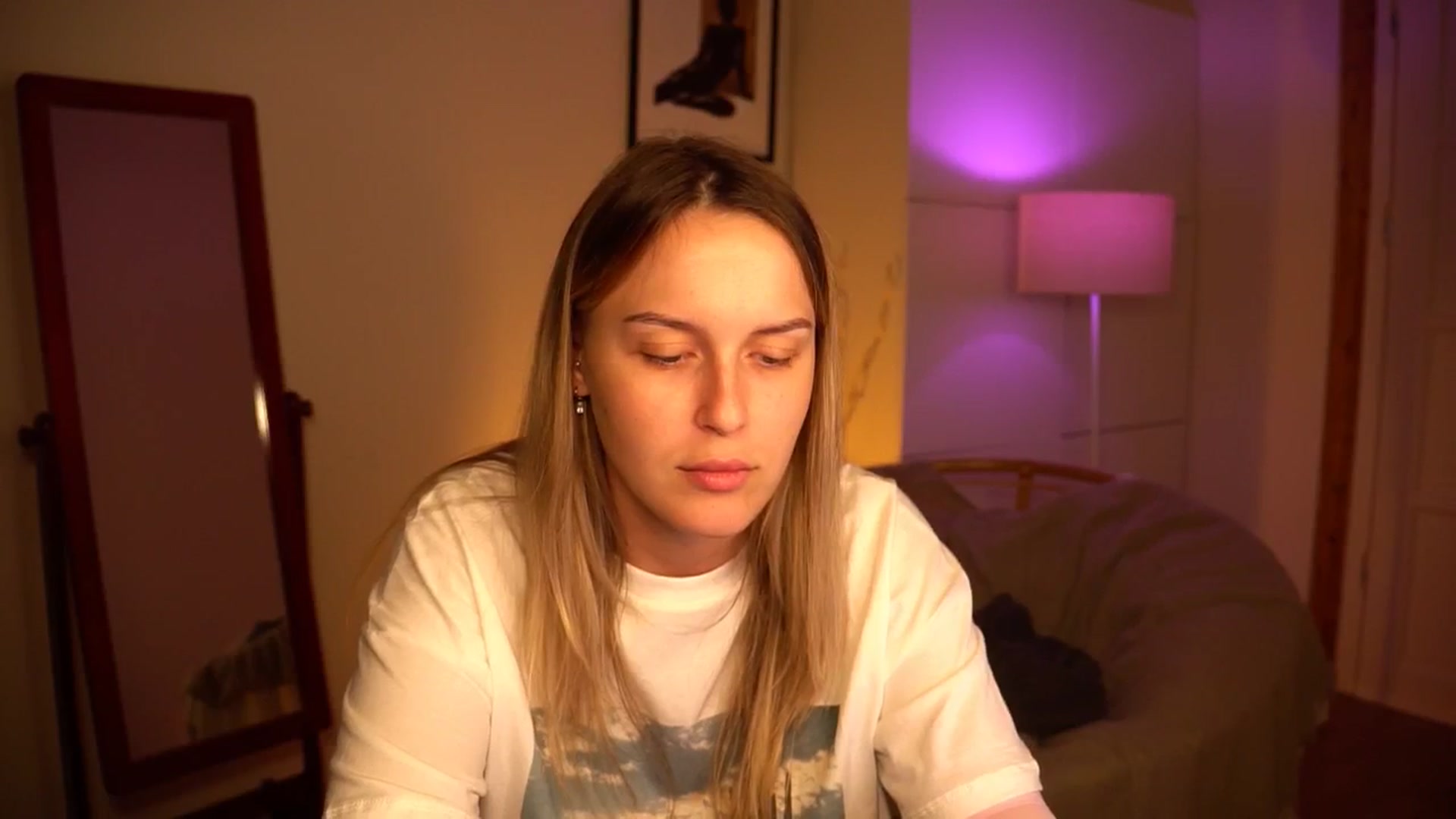 Gallery image thumbnail from sweetpulse_'s myfreecams stream on, 09/12/2024, 09:17 image 7 of 20