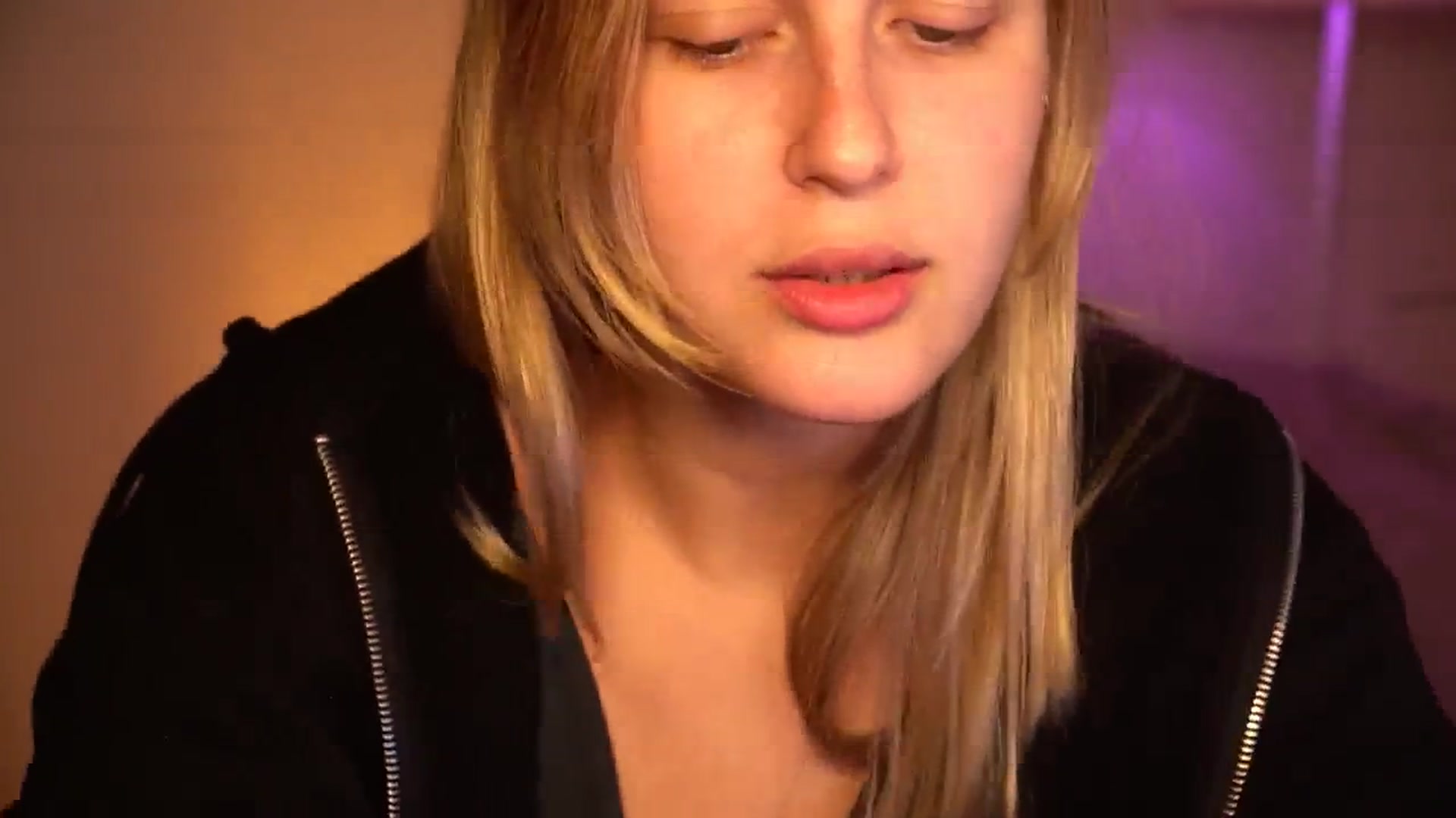 Gallery image thumbnail from sweetpulse_'s myfreecams stream on, 09/16/2024, 07:44 image 19 of 20