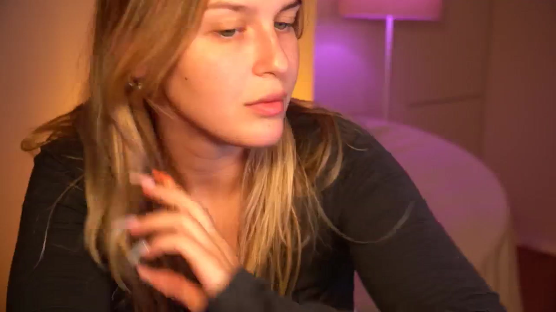 Gallery image thumbnail from sweetpulse_'s myfreecams stream on, 09/16/2024, 09:17 image 20 of 20