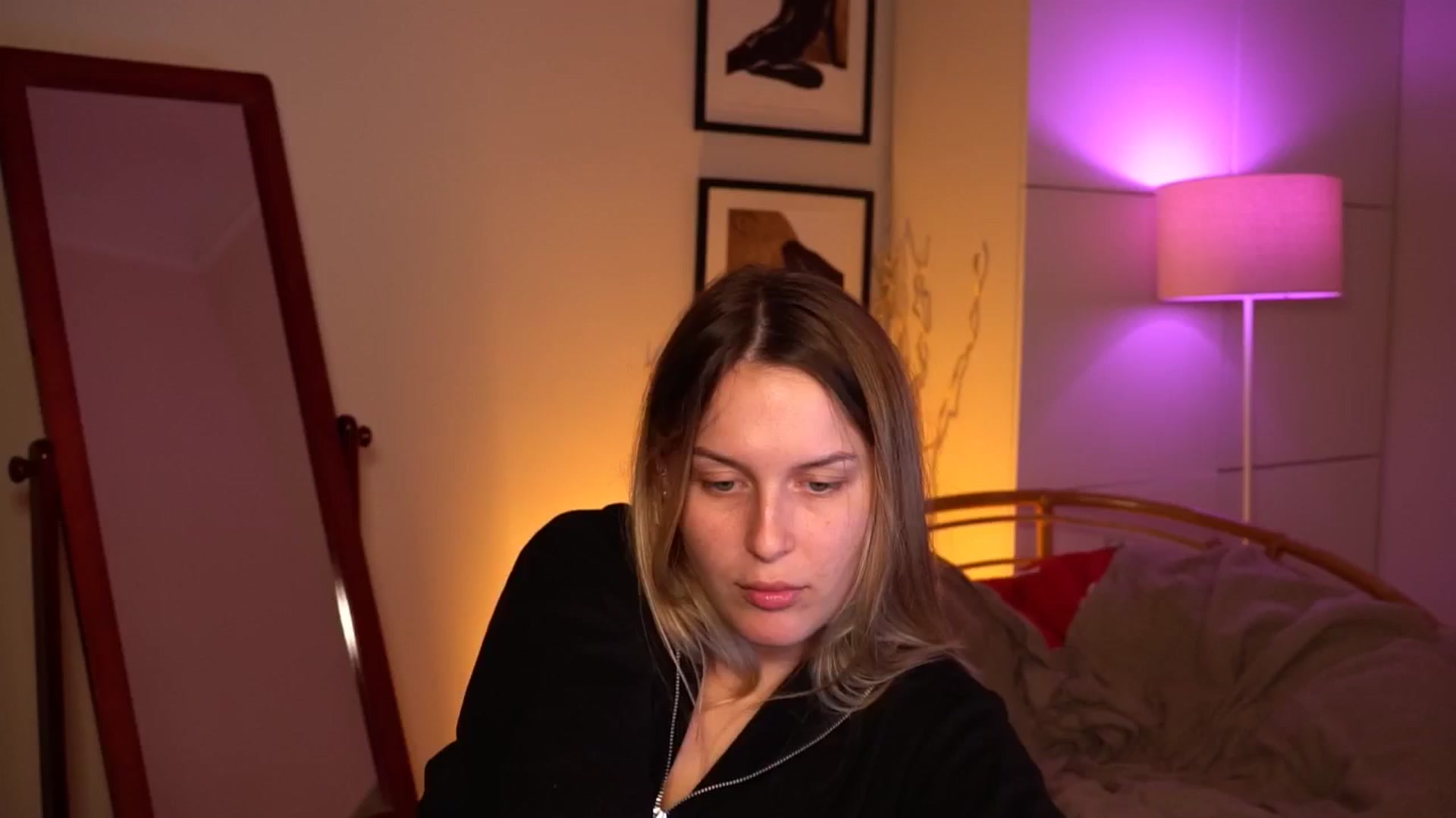 Gallery image thumbnail from sweetpulse_'s myfreecams stream on, 09/23/2024, 07:20 image 19 of 20