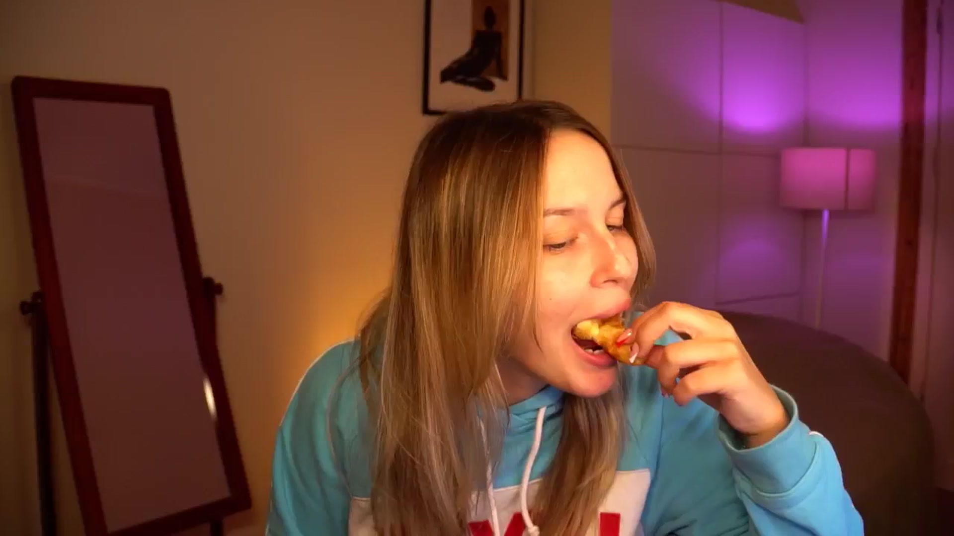 Gallery image thumbnail from sweetpulse_'s myfreecams stream on, 09/24/2024, 06:58 image 2 of 20