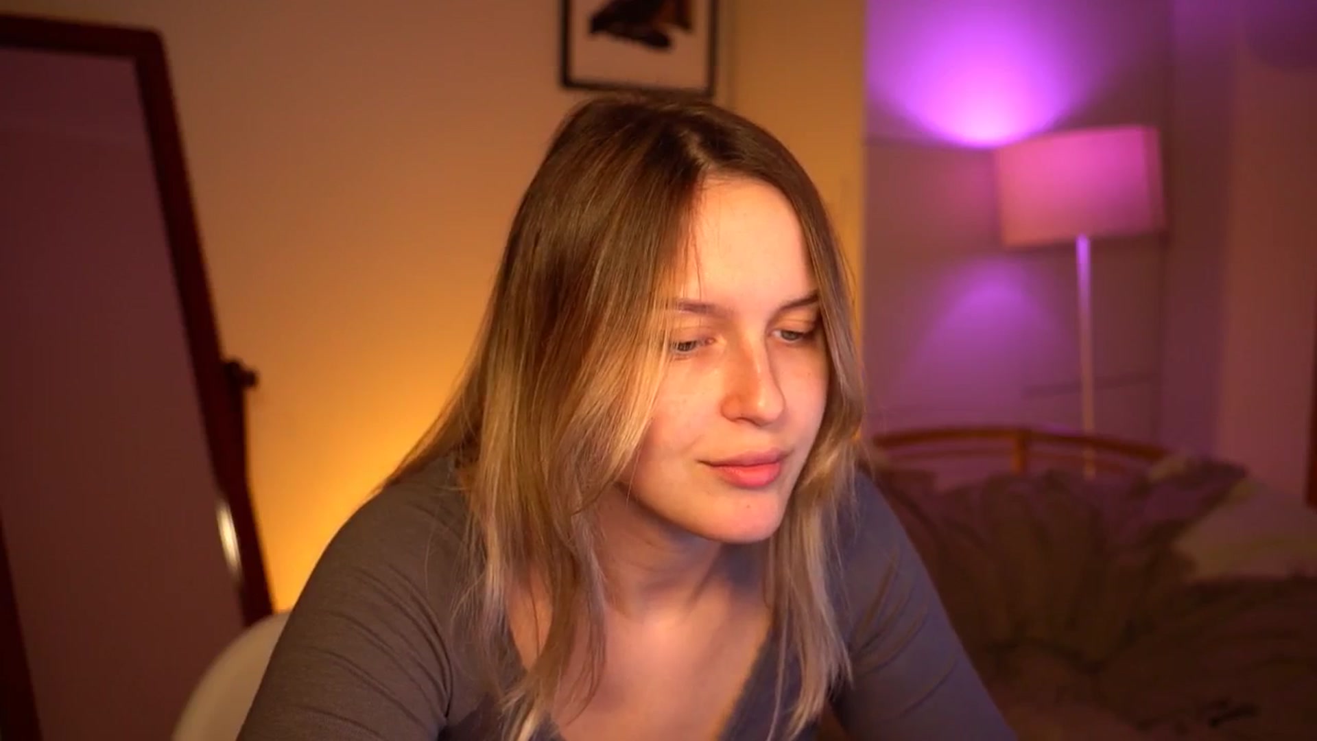 Gallery image thumbnail from sweetpulse_'s myfreecams stream on, 09/27/2024, 09:08 image 18 of 20