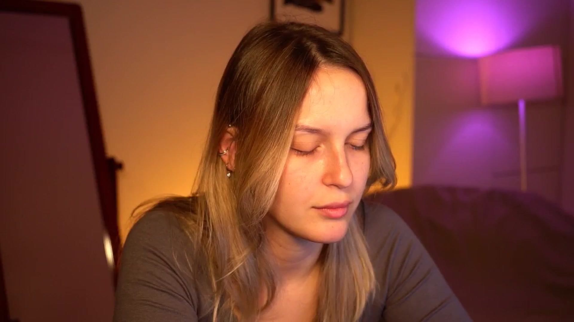 Gallery image thumbnail from sweetpulse_'s myfreecams stream on, 09/27/2024, 09:08 image 7 of 20