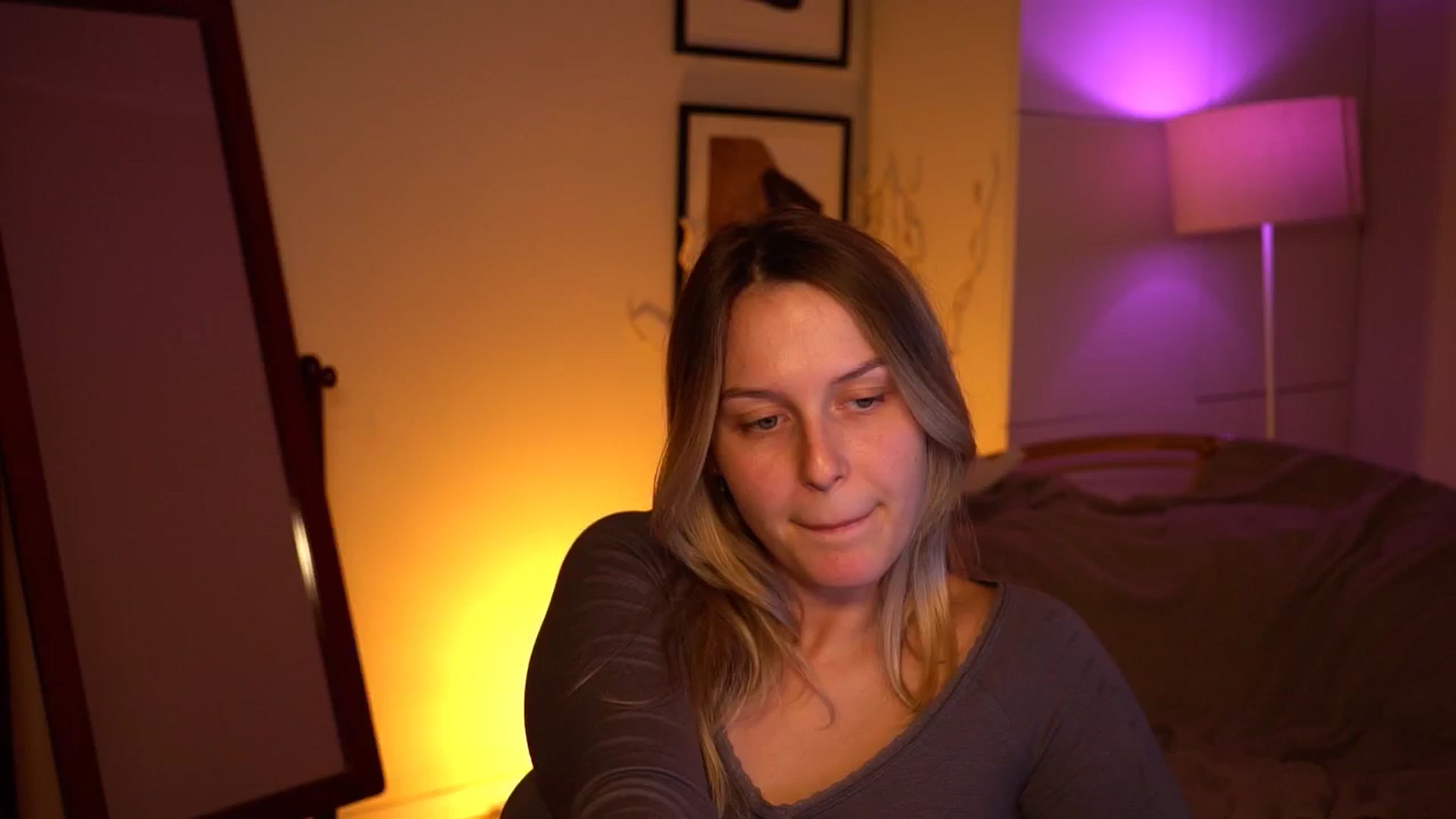 Gallery image thumbnail from sweetpulse_'s myfreecams stream on, 09/27/2024, 10:53 image 10 of 20