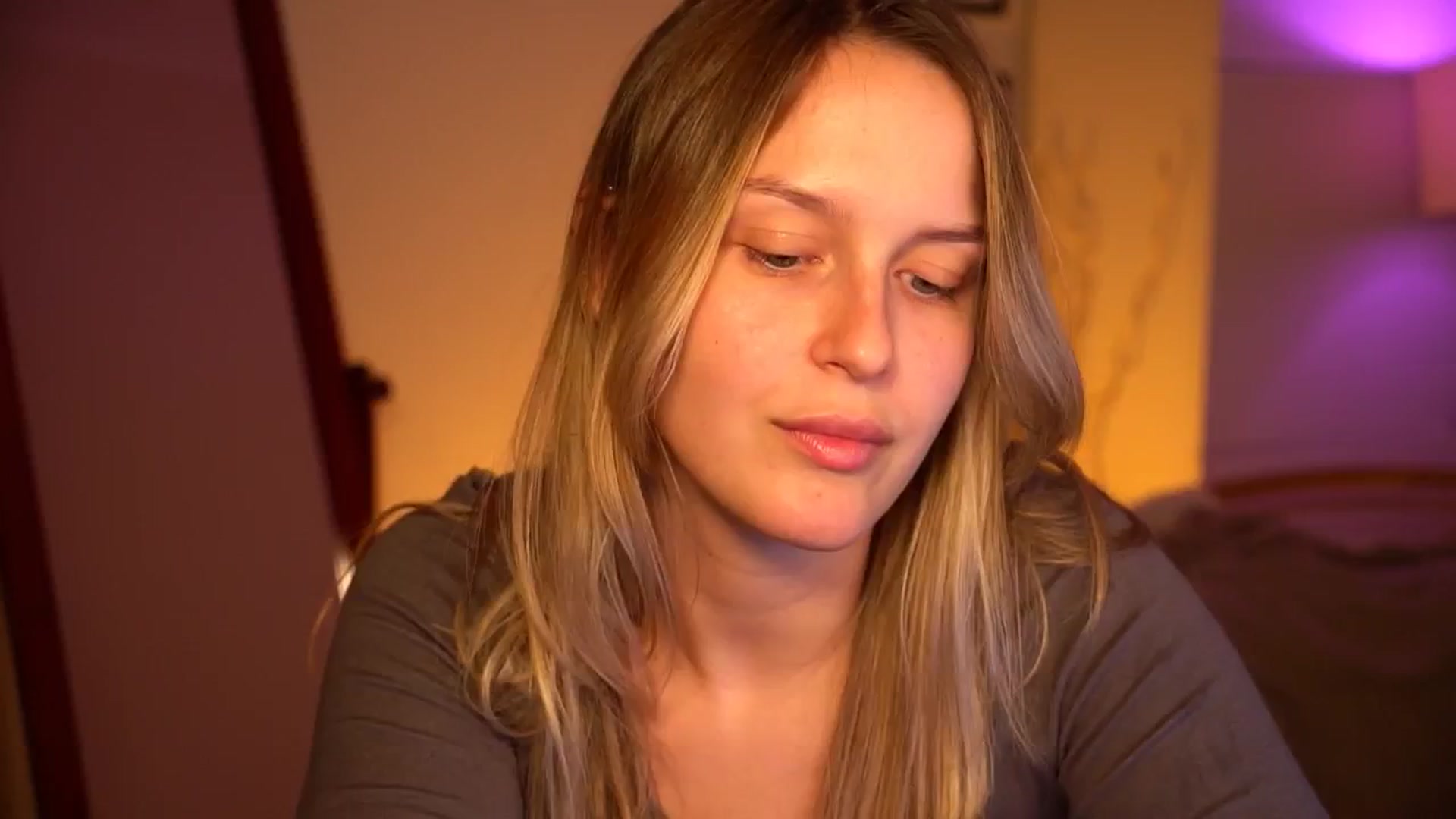 Gallery image thumbnail from sweetpulse_'s myfreecams stream on, 09/27/2024, 10:53 image 20 of 20