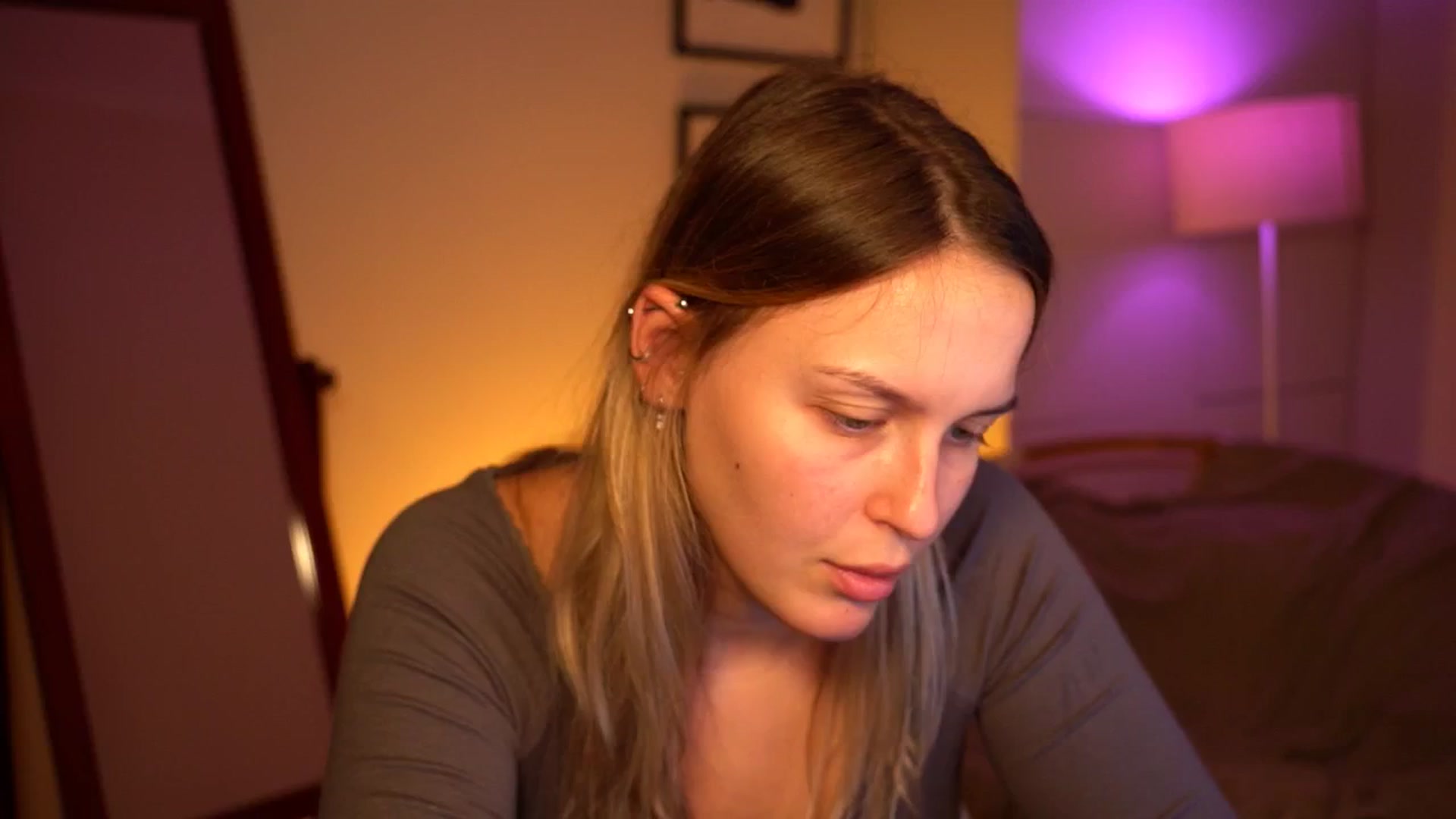 Gallery image thumbnail from sweetpulse_'s myfreecams stream on, 09/27/2024, 10:53 image 13 of 20
