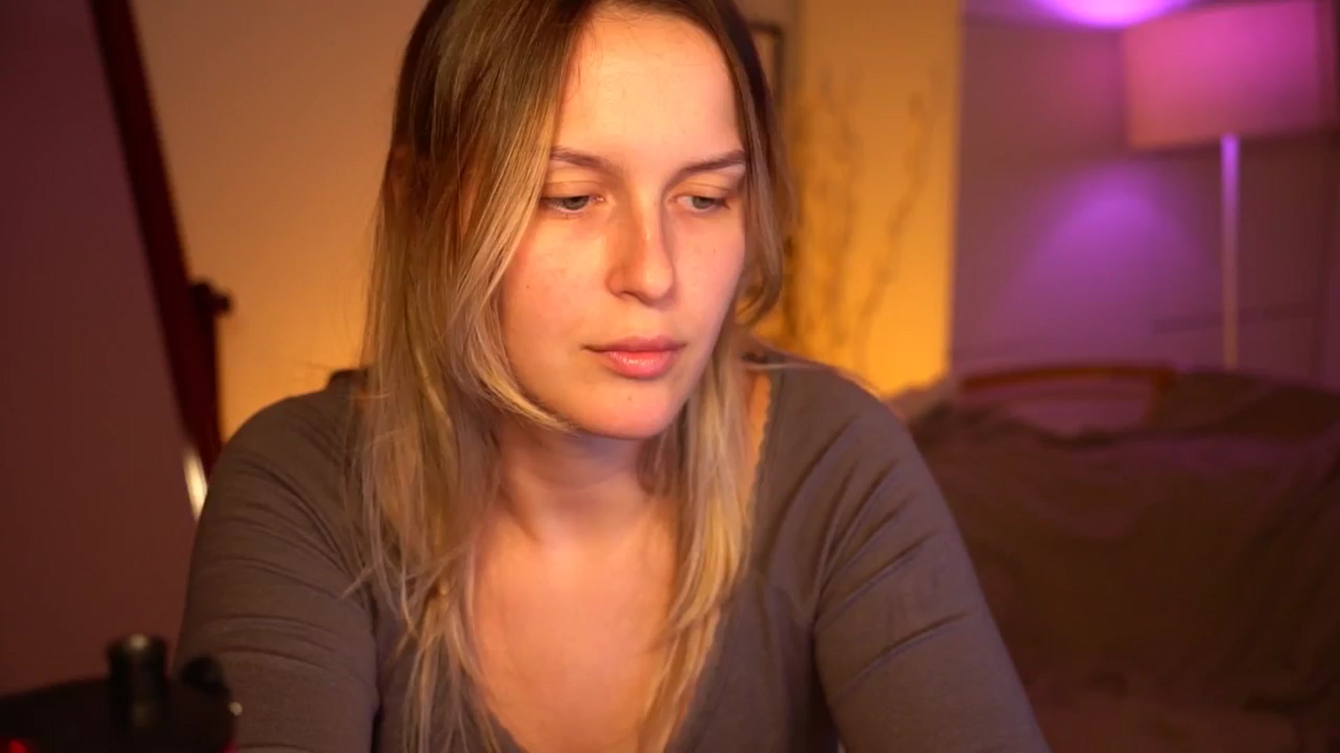 Gallery image thumbnail from sweetpulse_'s myfreecams stream on, 09/27/2024, 10:53 image 17 of 20