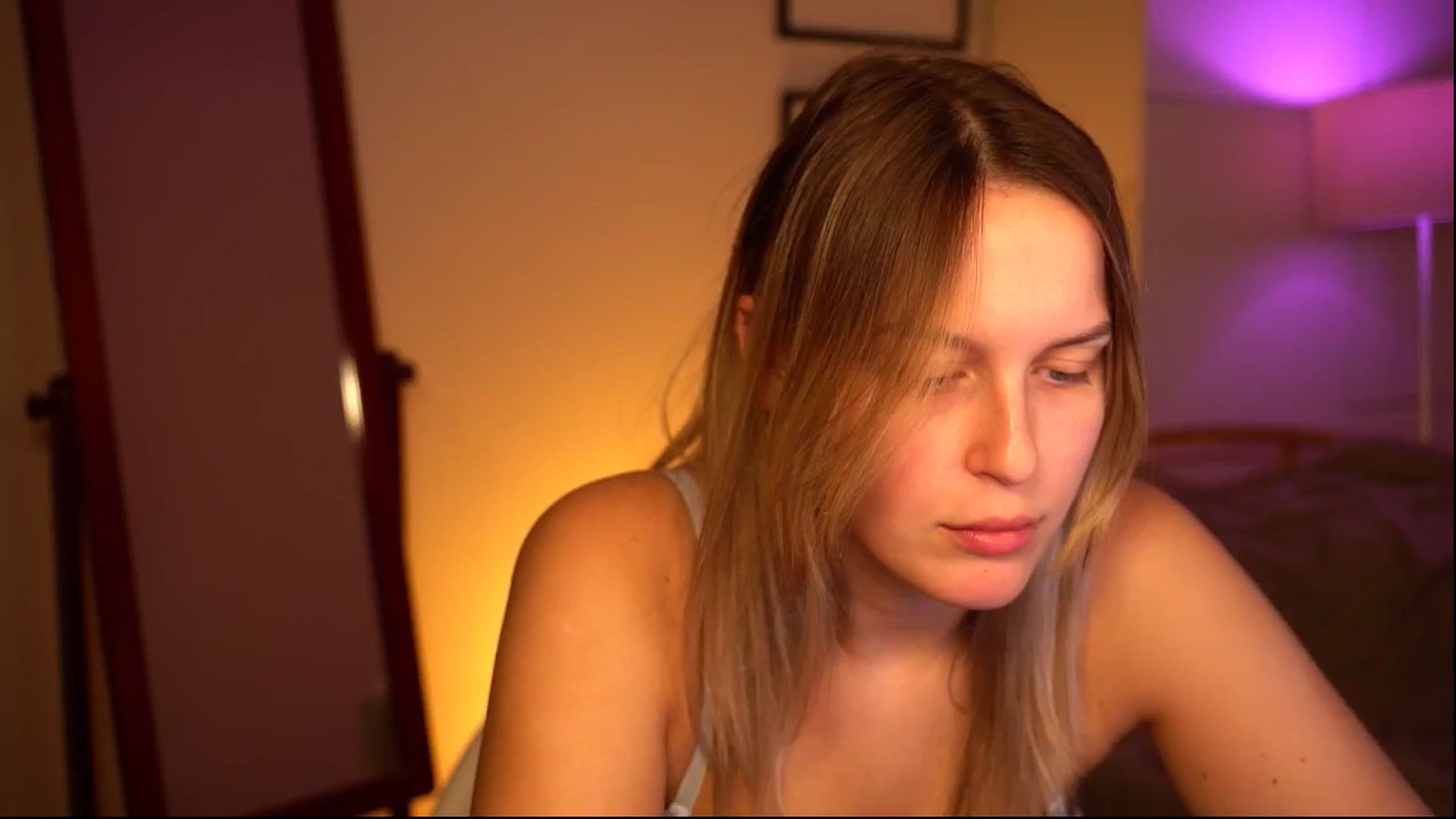 Gallery image thumbnail from sweetpulse_'s myfreecams stream on, 09/29/2024, 09:04 image 15 of 20