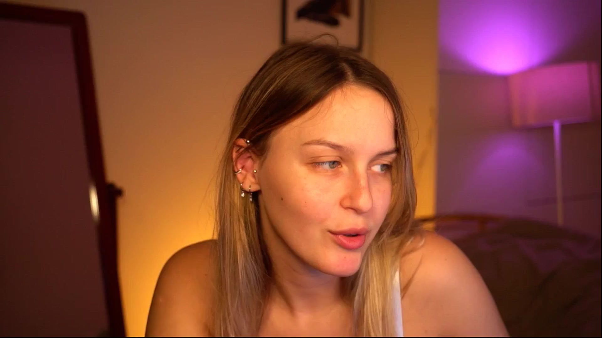 Gallery image thumbnail from sweetpulse_'s myfreecams stream on, 09/29/2024, 09:04 image 12 of 20