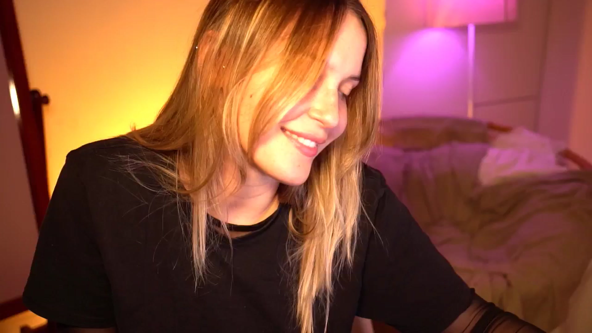 Gallery image thumbnail from sweetpulse_'s myfreecams stream on, 10/01/2024, 09:23 image 20 of 20