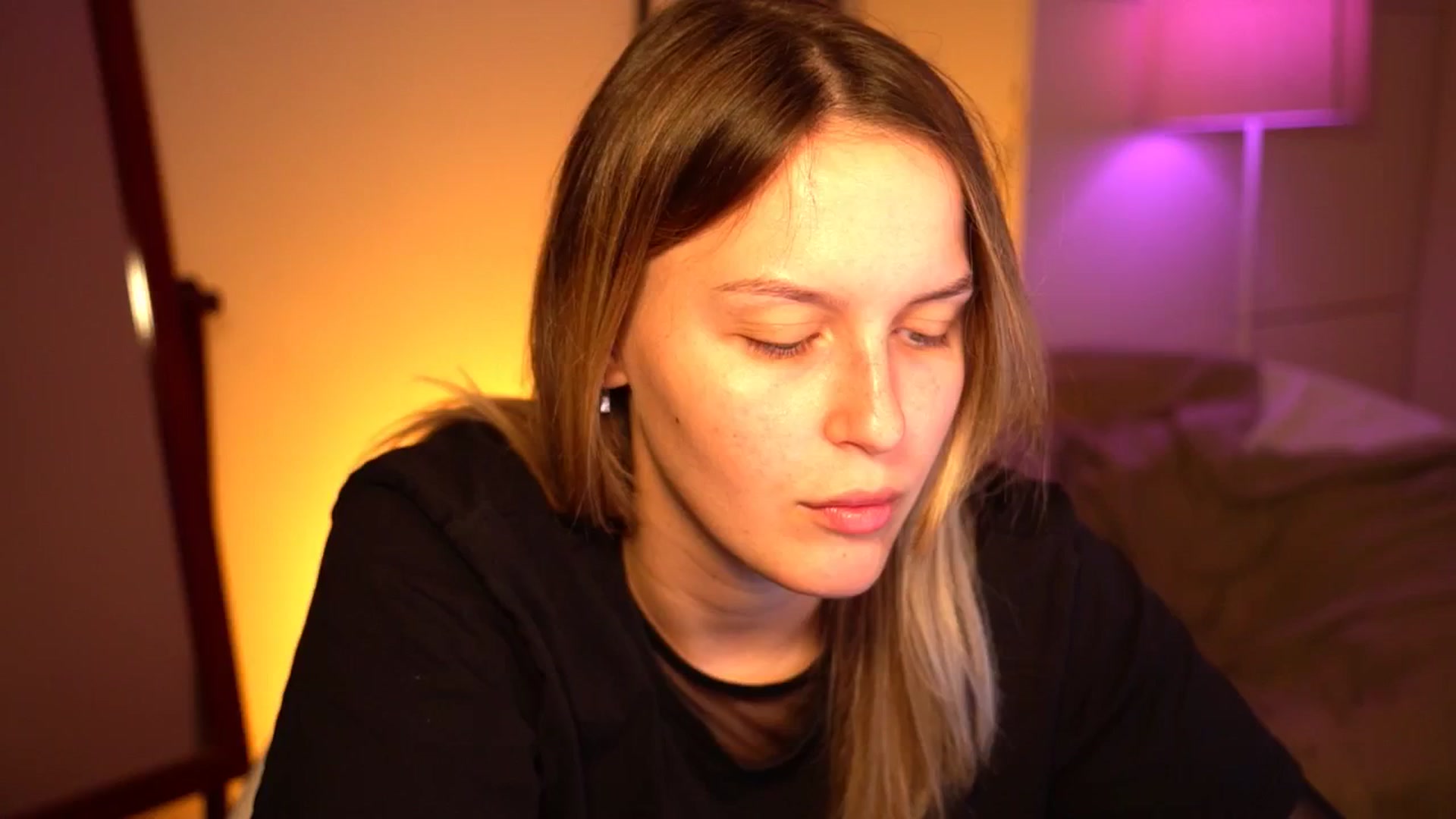 Gallery image thumbnail from sweetpulse_'s myfreecams stream on, 10/01/2024, 09:23 image 3 of 20