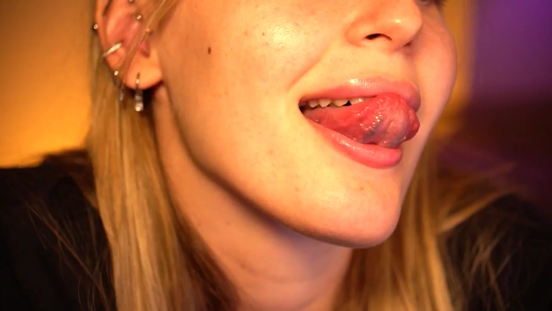 Gallery image thumbnail from sweetpulse_'s myfreecams stream on, 10/01/2024, 09:23 image 13 of 20