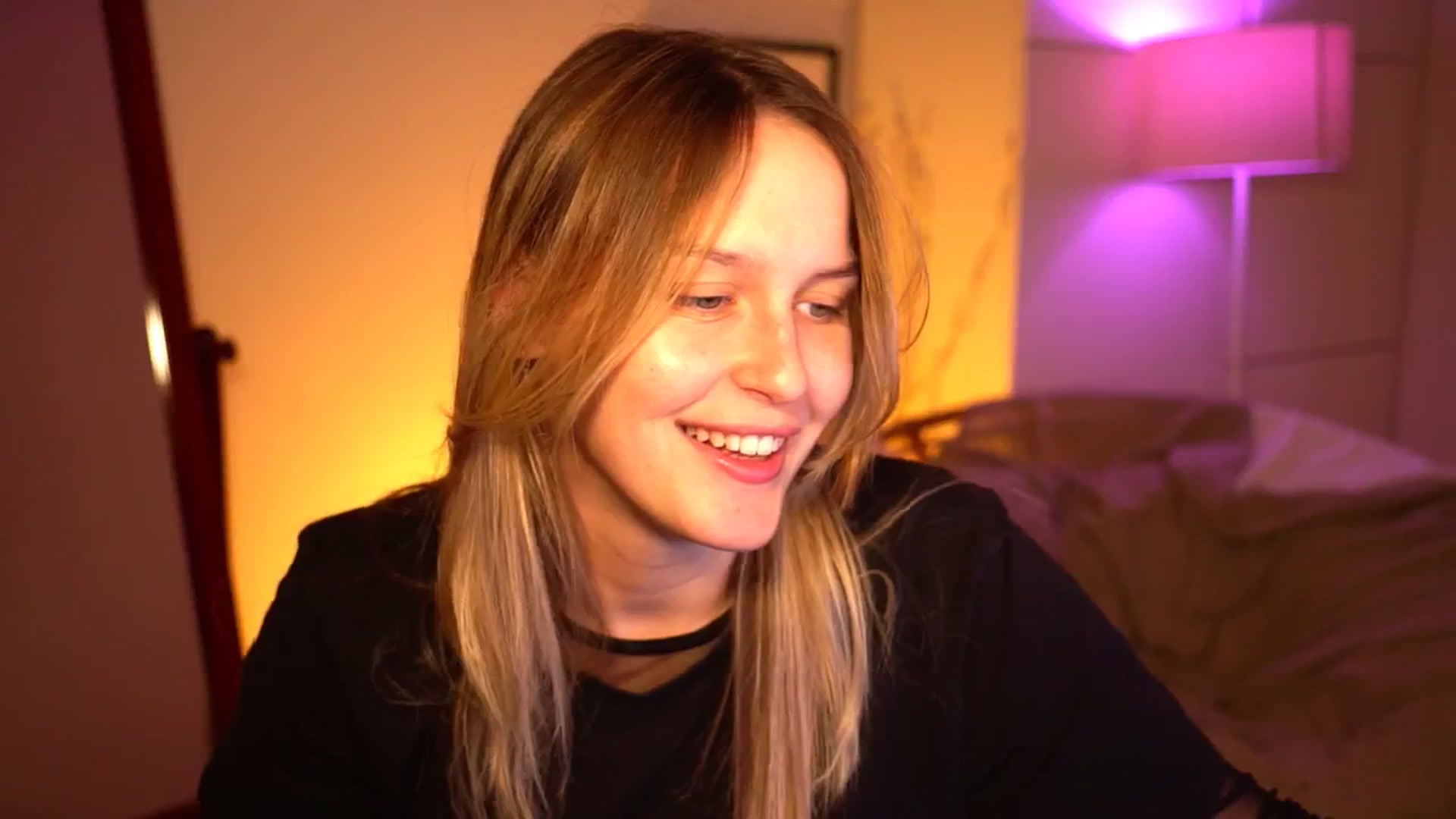 Gallery image thumbnail from sweetpulse_'s myfreecams stream on, 10/01/2024, 09:23 image 4 of 20