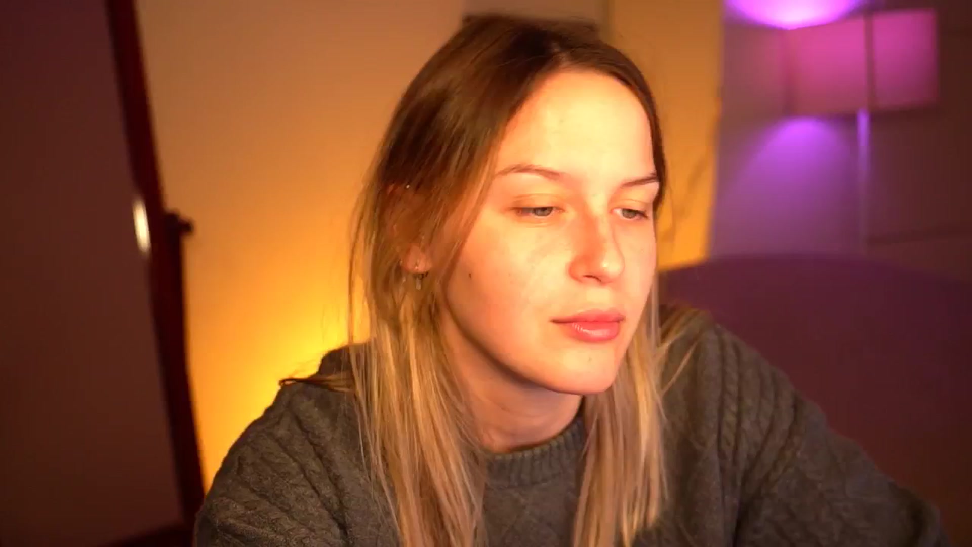 Gallery image thumbnail from sweetpulse_'s myfreecams stream on, 10/02/2024, 08:34 image 3 of 20