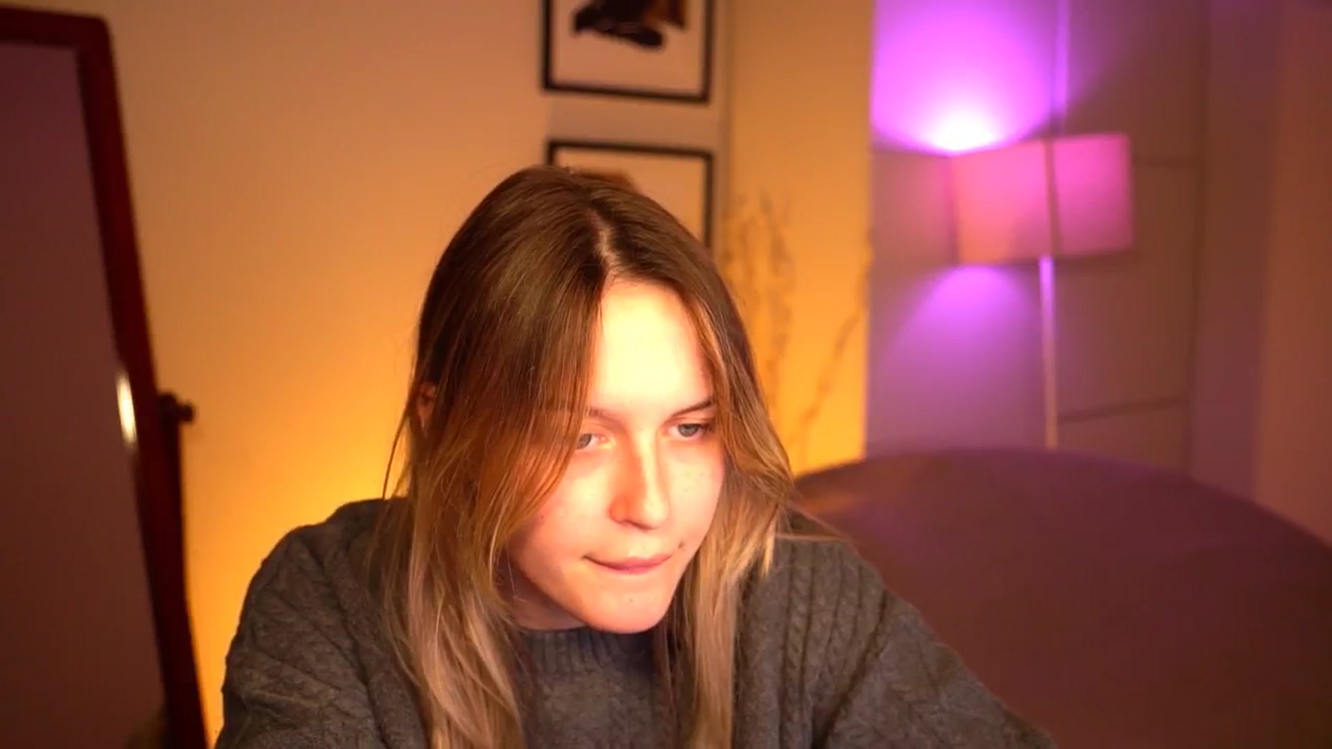 Gallery image thumbnail from sweetpulse_'s myfreecams stream on, 10/02/2024, 09:40 image 5 of 20