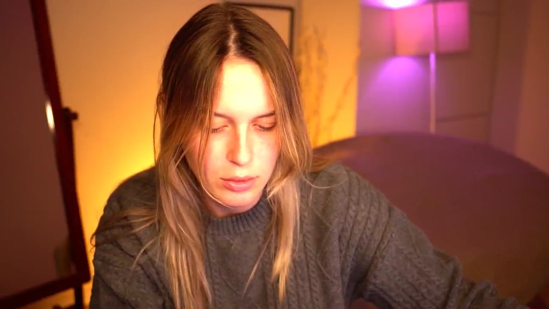 Gallery image thumbnail from sweetpulse_'s myfreecams stream on, 10/02/2024, 09:40 image 10 of 20