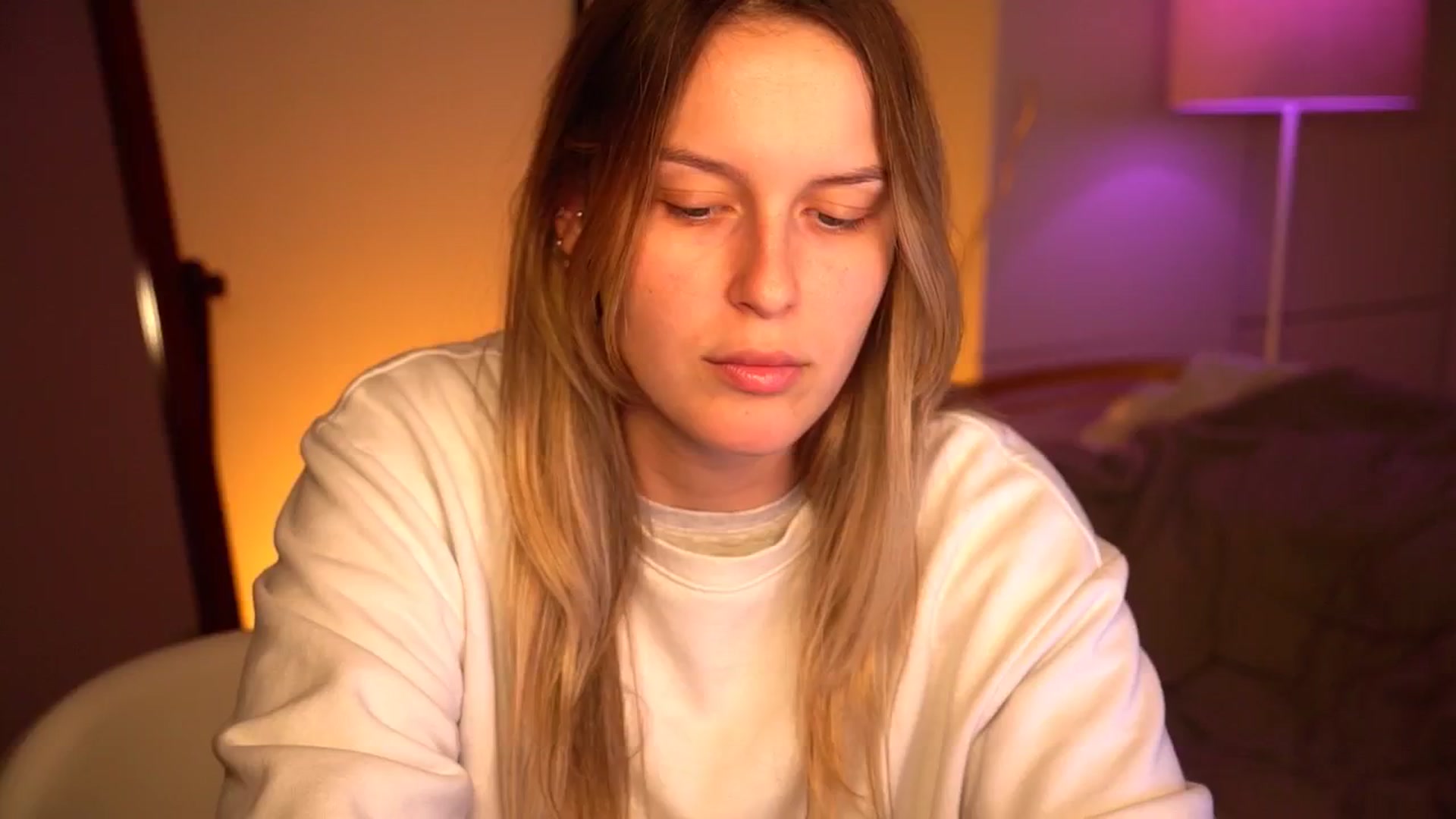 Gallery image thumbnail from sweetpulse_'s myfreecams stream on, 10/05/2024, 09:22 image 15 of 20