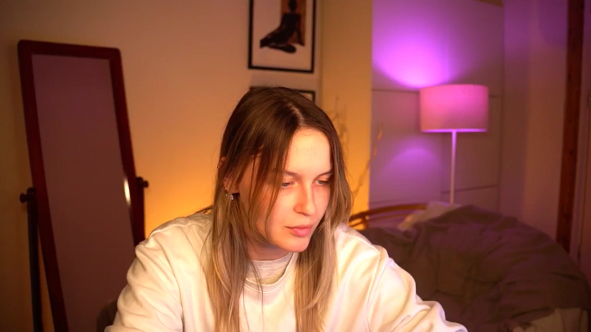 Gallery image thumbnail from sweetpulse_'s myfreecams stream on, 10/05/2024, 09:22 image 8 of 20