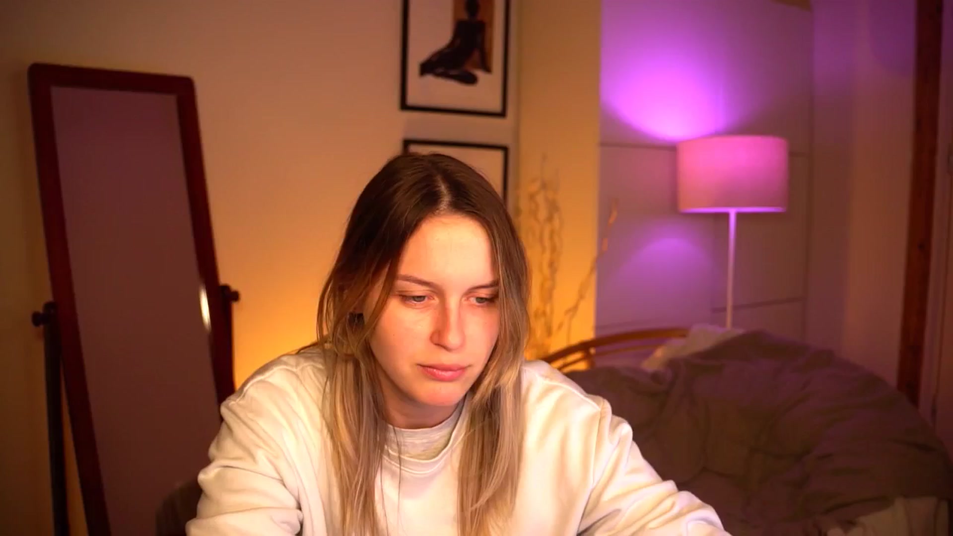 Gallery image thumbnail from sweetpulse_'s myfreecams stream on, 10/05/2024, 09:22 image 3 of 20