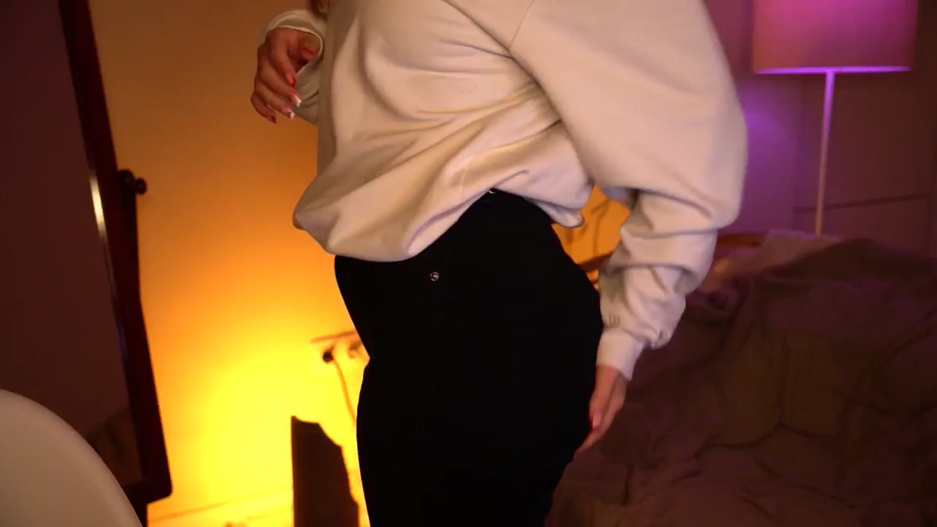Gallery image thumbnail from sweetpulse_'s myfreecams stream on, 10/05/2024, 09:22 image 12 of 20