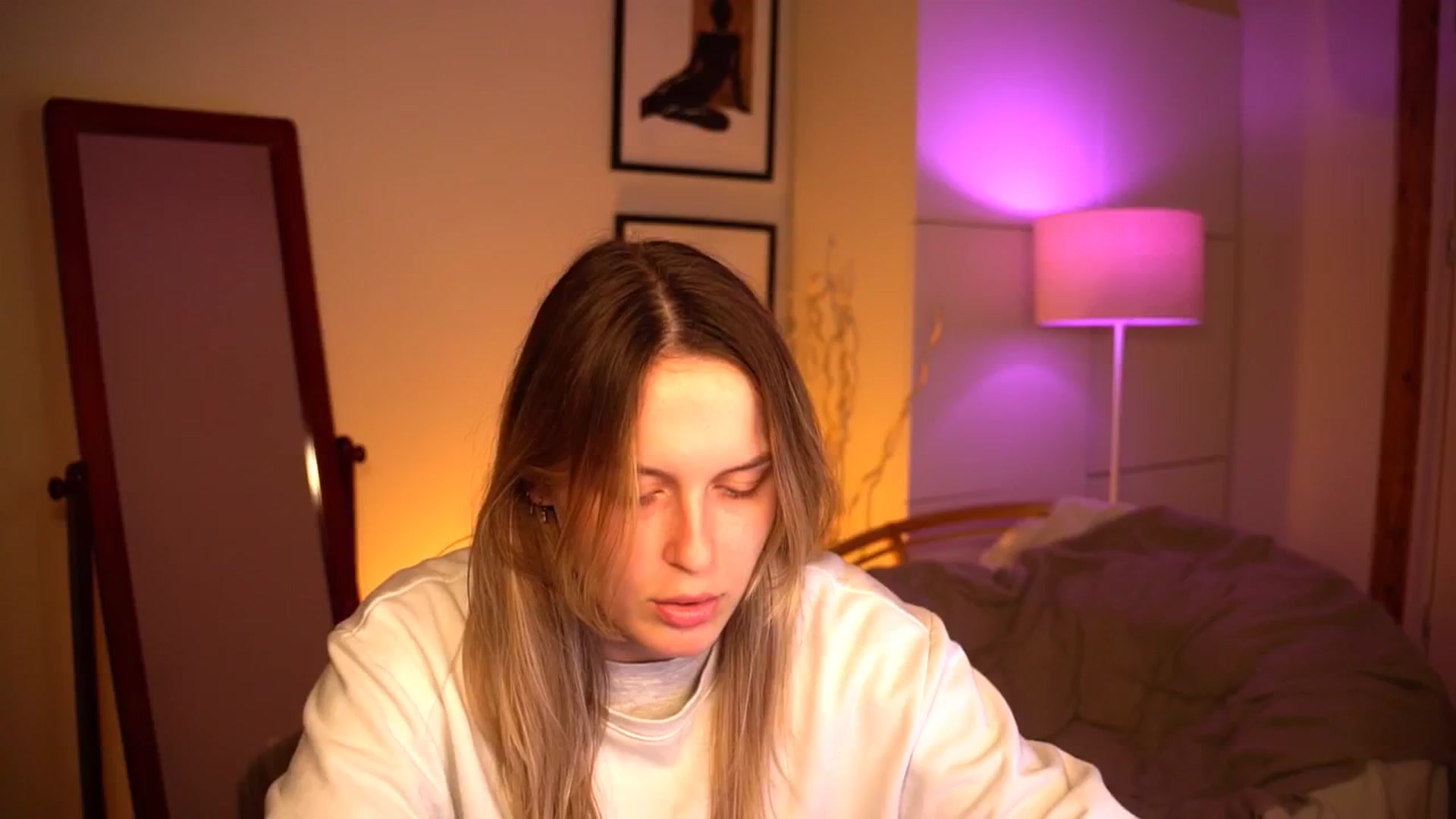 Gallery image thumbnail from sweetpulse_'s myfreecams stream on, 10/05/2024, 09:22 image 10 of 20