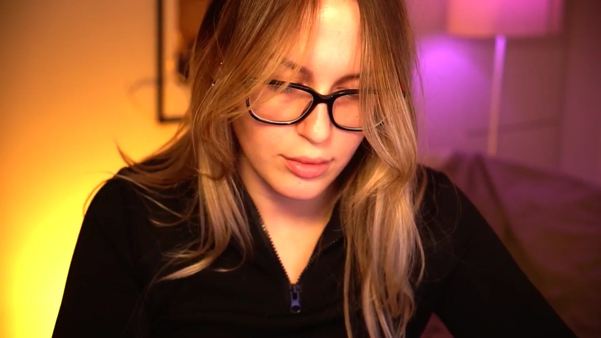 Gallery image thumbnail from sweetpulse_'s myfreecams stream on, 10/09/2024, 07:48 image 2 of 20