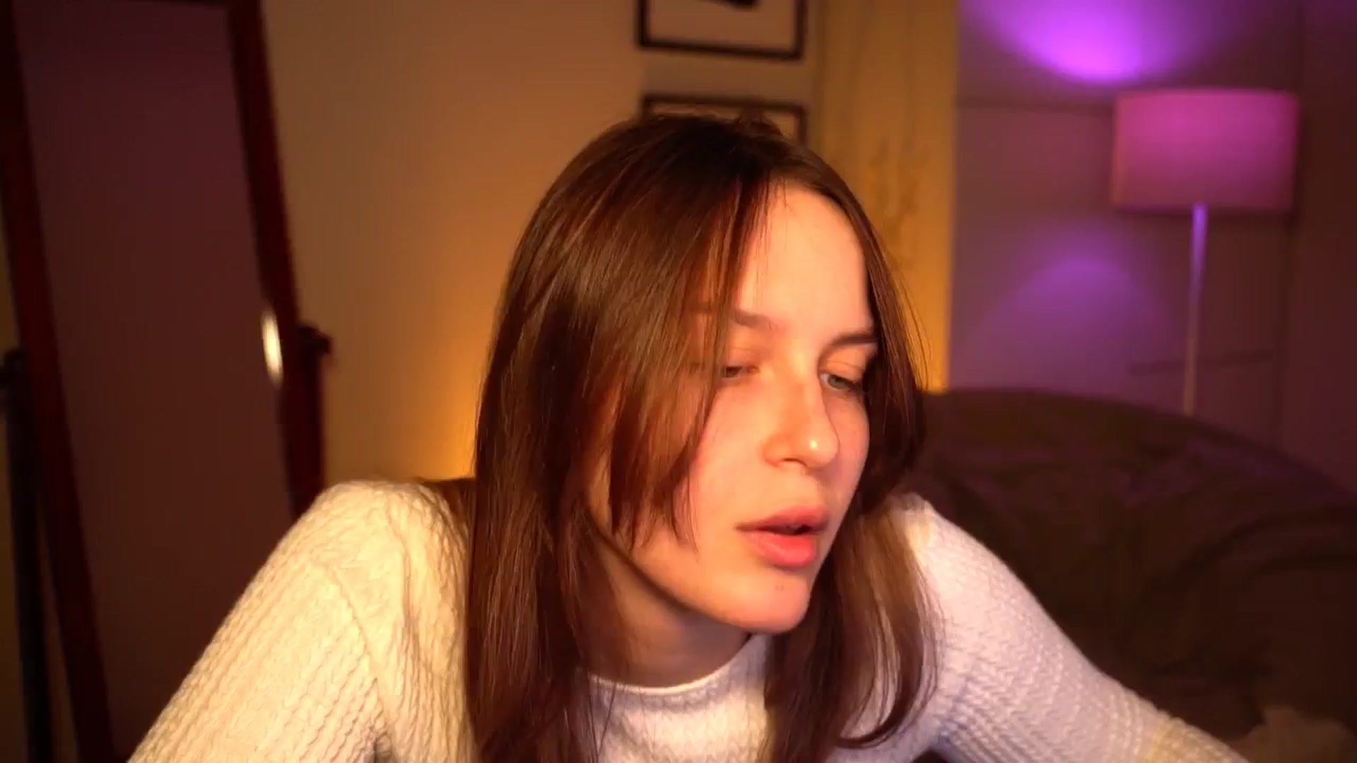 Gallery image thumbnail from sweetpulse_'s myfreecams stream on, 10/14/2024, 04:46 image 16 of 20