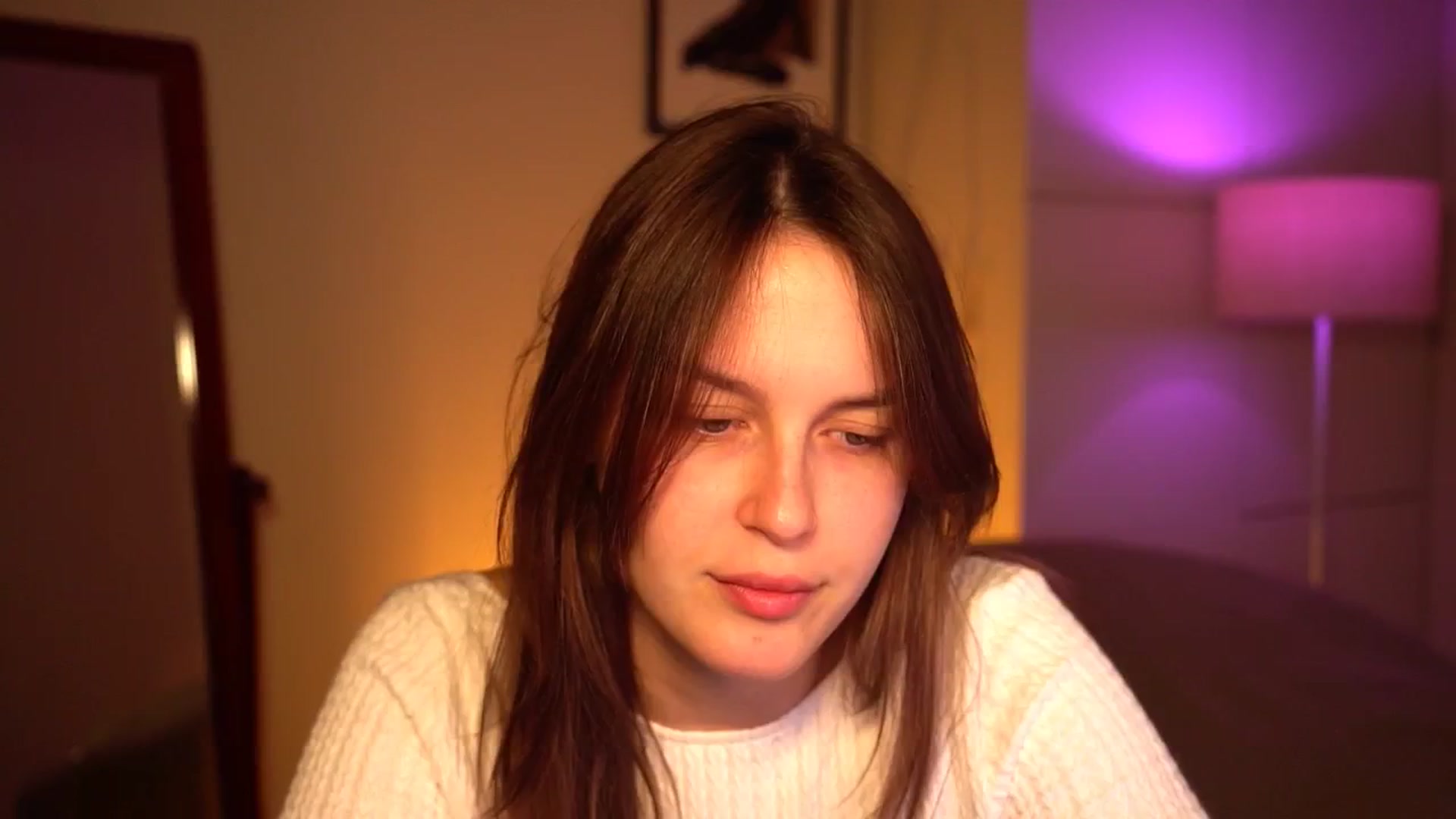 Gallery image thumbnail from sweetpulse_'s myfreecams stream on, 10/14/2024, 04:46 image 1 of 20
