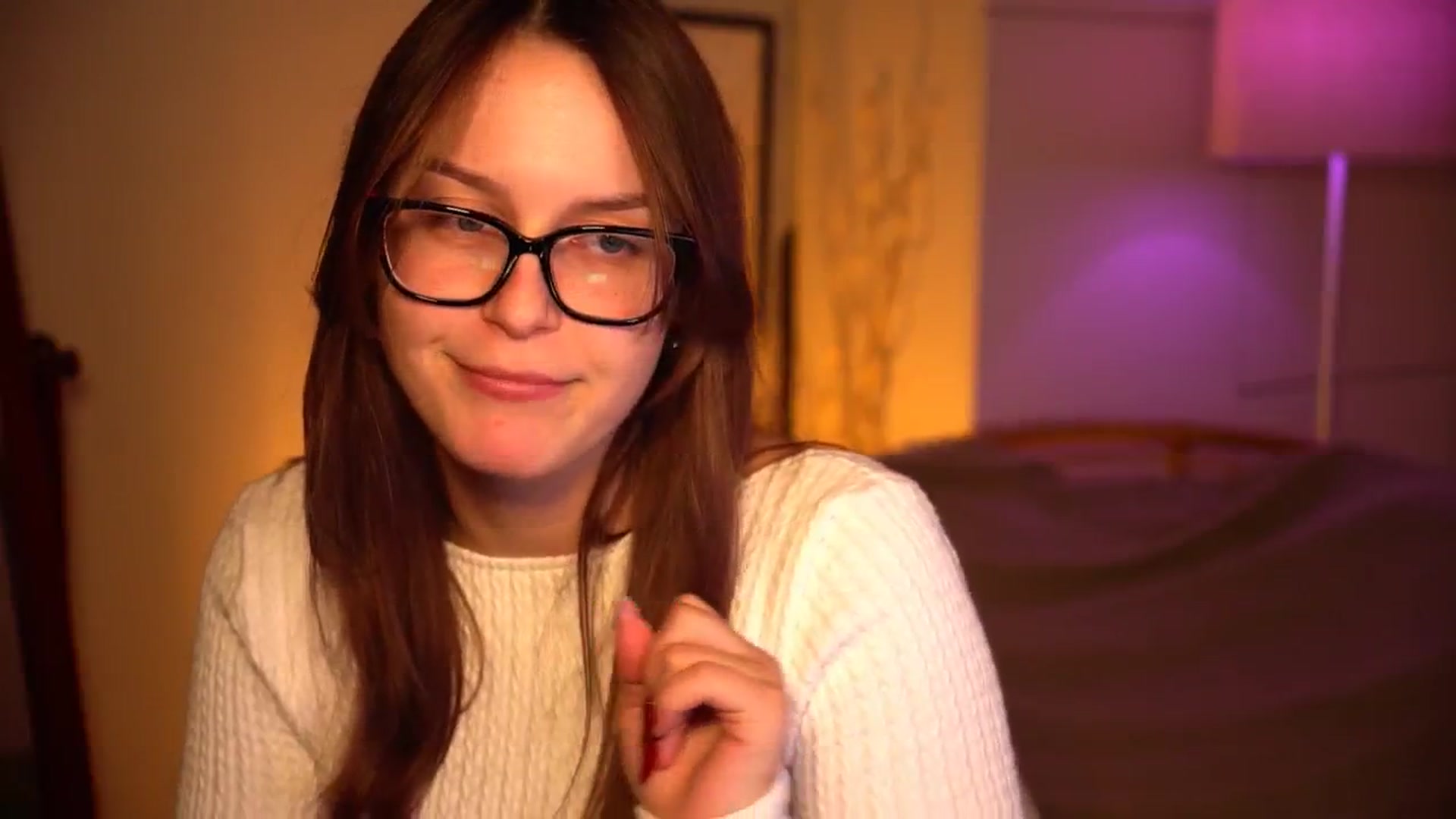 Gallery image thumbnail from sweetpulse_'s myfreecams stream on, 10/14/2024, 05:14 image 10 of 20
