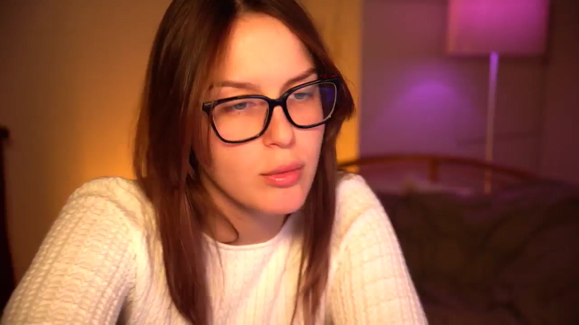 Gallery image thumbnail from sweetpulse_'s myfreecams stream on, 10/14/2024, 06:31 image 8 of 20