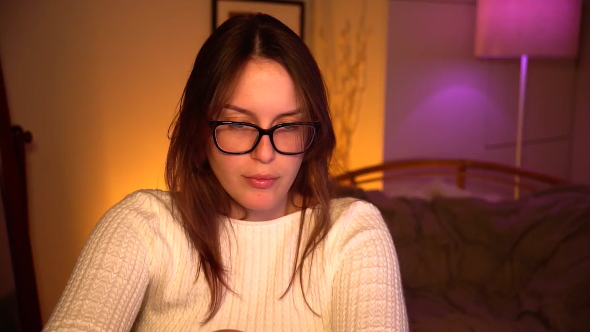 Gallery image thumbnail from sweetpulse_'s myfreecams stream on, 10/14/2024, 06:31 image 9 of 20