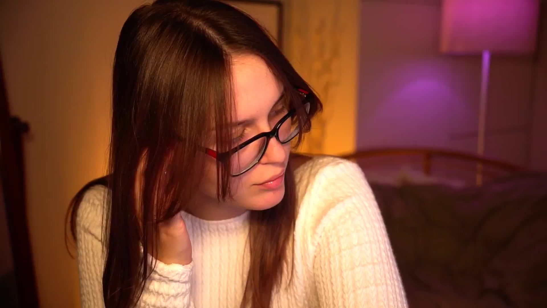 Gallery image thumbnail from sweetpulse_'s myfreecams stream on, 10/14/2024, 06:31 image 15 of 20