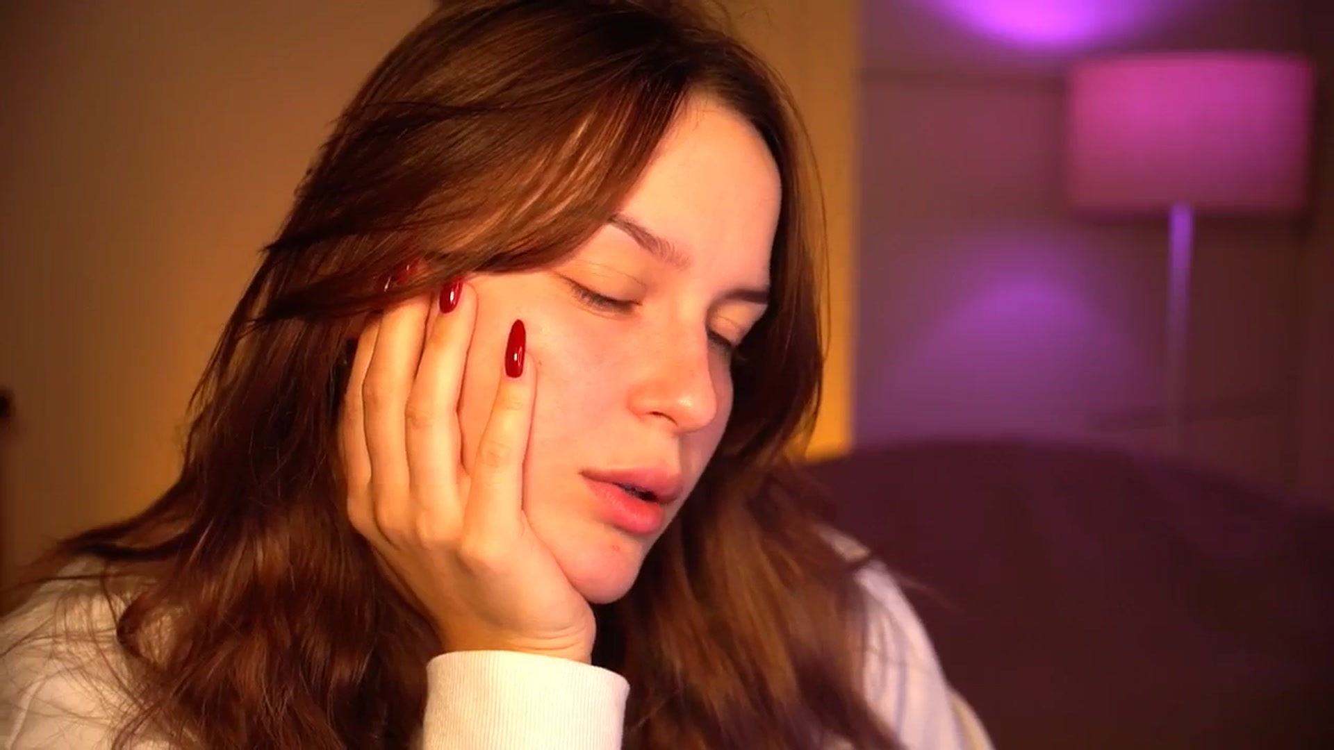 Gallery image thumbnail from sweetpulse_'s myfreecams stream on, 10/15/2024, 06:33 image 13 of 20