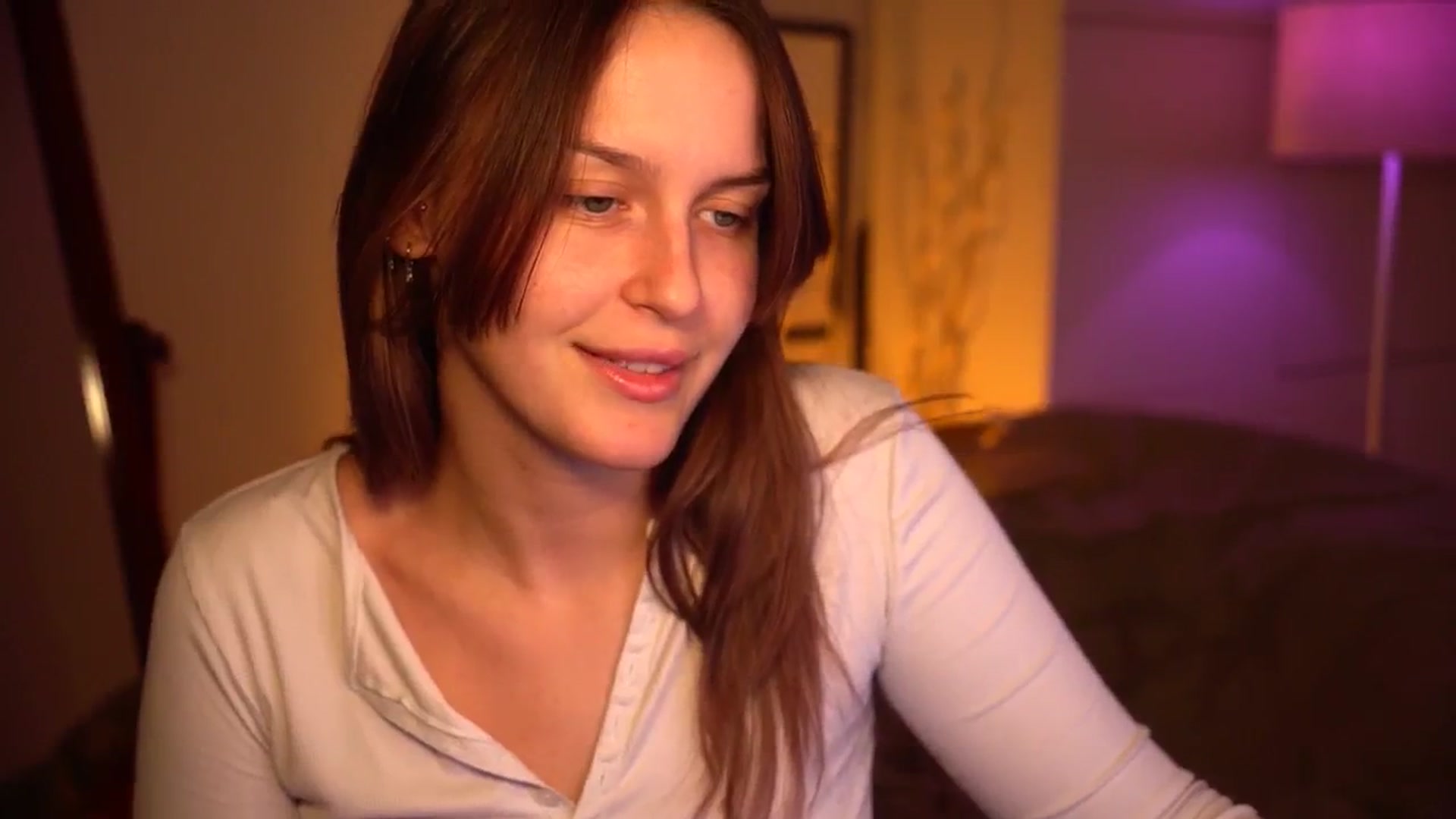 Gallery image thumbnail from sweetpulse_'s myfreecams stream on, 10/16/2024, 06:13 image 9 of 20