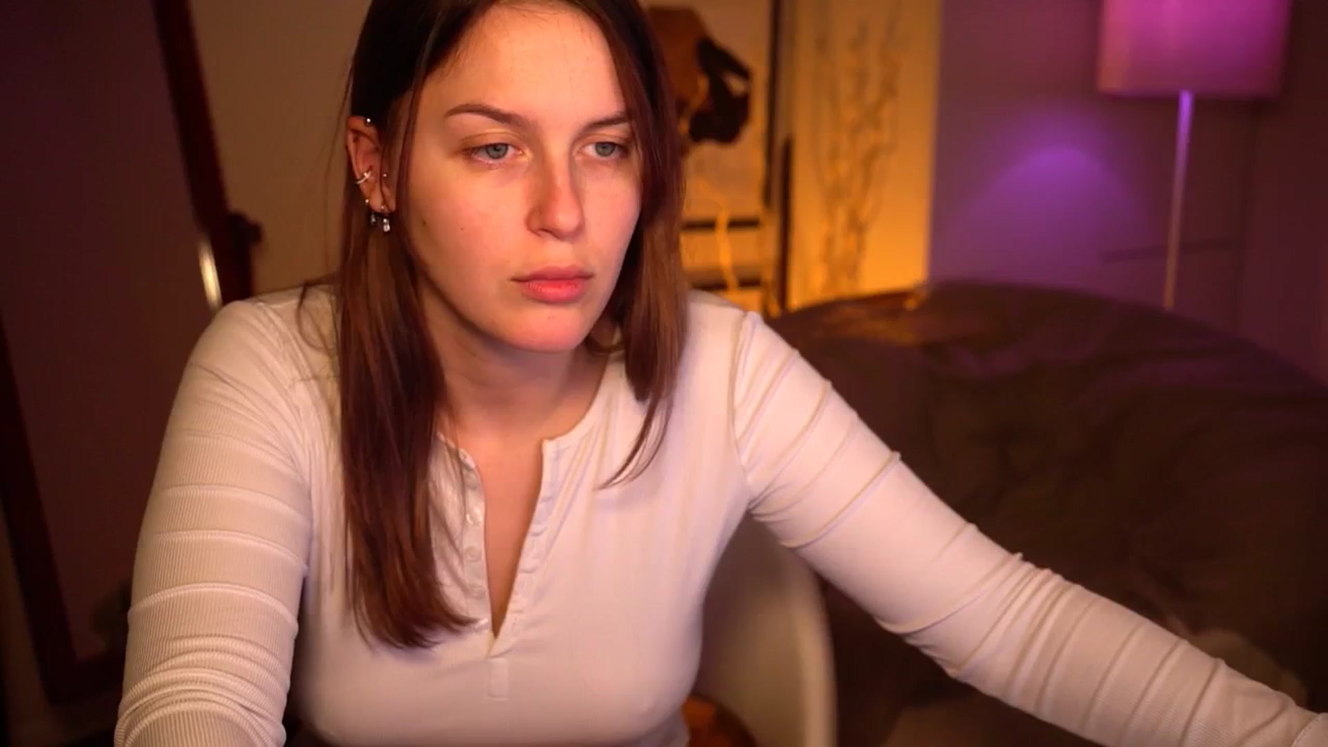 Gallery image thumbnail from sweetpulse_'s myfreecams stream on, 10/16/2024, 07:10 image 11 of 20