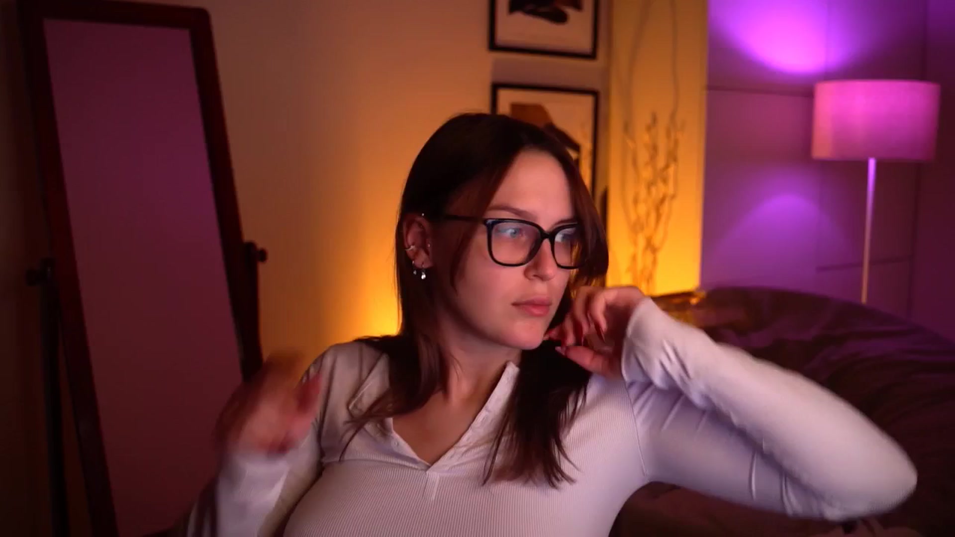 Gallery image thumbnail from sweetpulse_'s myfreecams stream on, 10/16/2024, 08:57 image 11 of 20