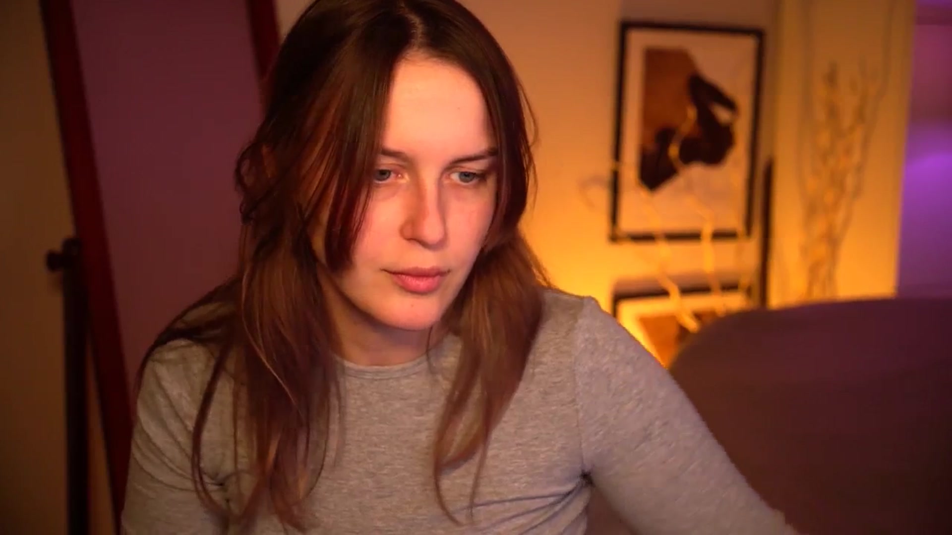 Gallery image thumbnail from sweetpulse_'s myfreecams stream on, 10/18/2024, 07:49 image 20 of 20
