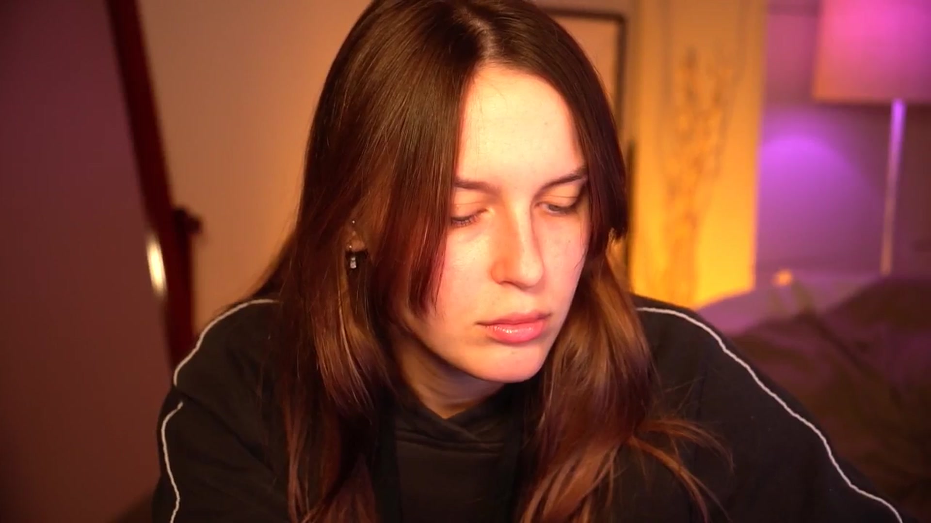 Gallery image thumbnail from sweetpulse_'s myfreecams stream on, 10/18/2024, 09:17 image 7 of 20