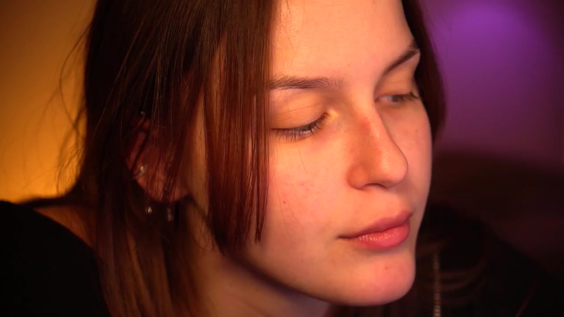 Gallery image thumbnail from sweetpulse_'s myfreecams stream on, 10/19/2024, 08:43 image 16 of 20