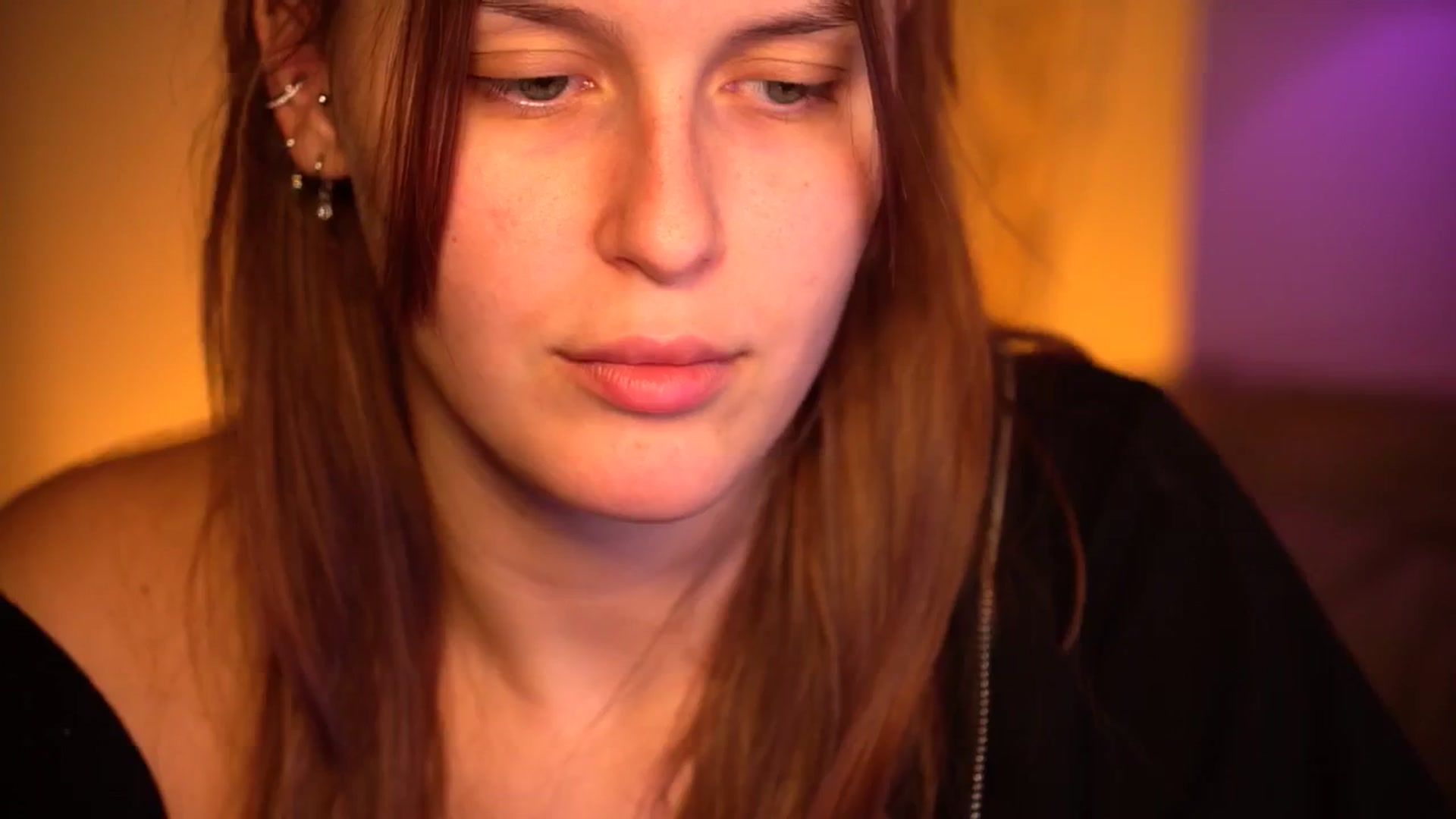 Gallery image thumbnail from sweetpulse_'s myfreecams stream on, 10/19/2024, 08:43 image 18 of 20
