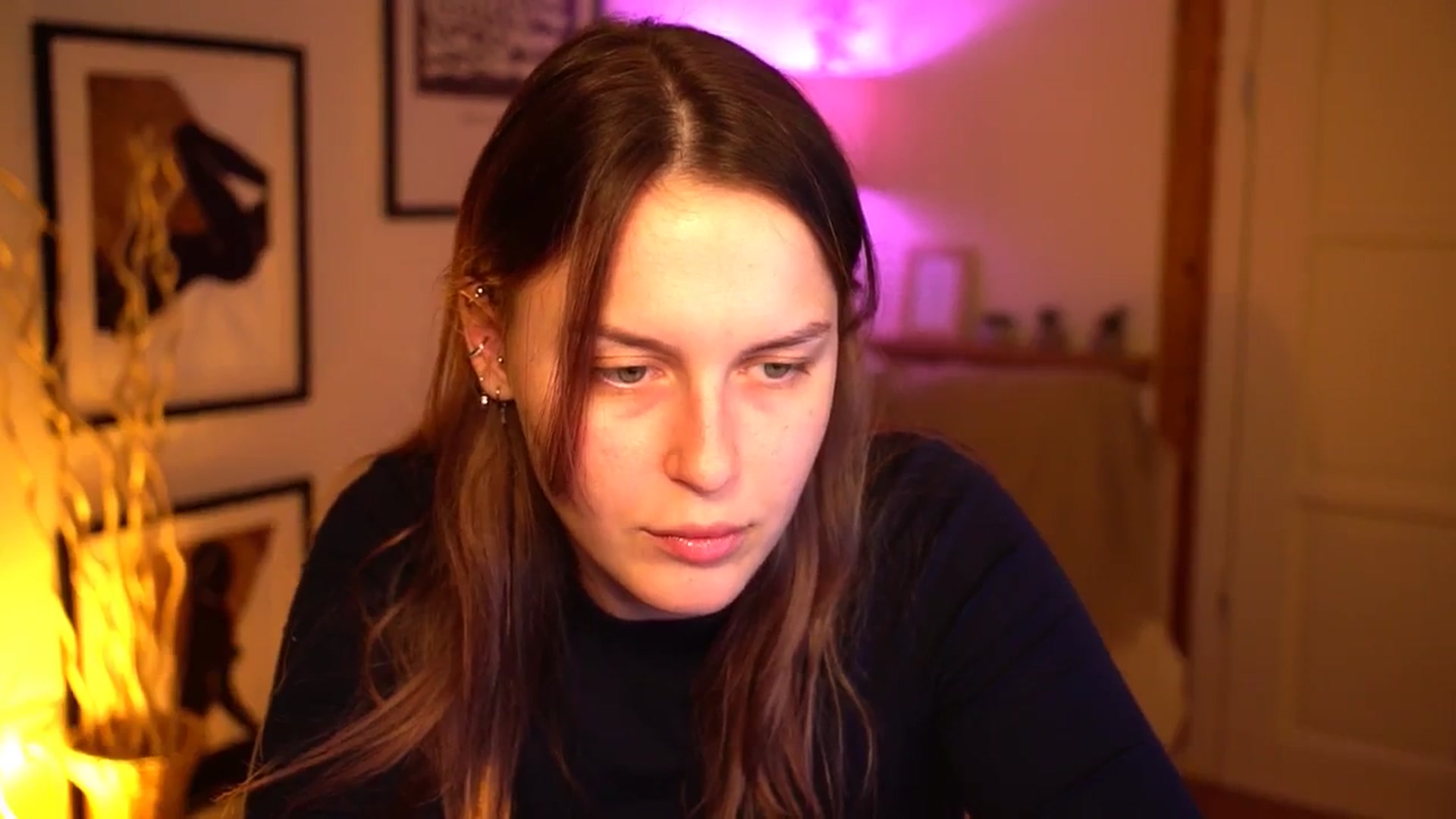 Gallery image thumbnail from sweetpulse_'s myfreecams stream on, 10/20/2024, 09:12 image 12 of 20